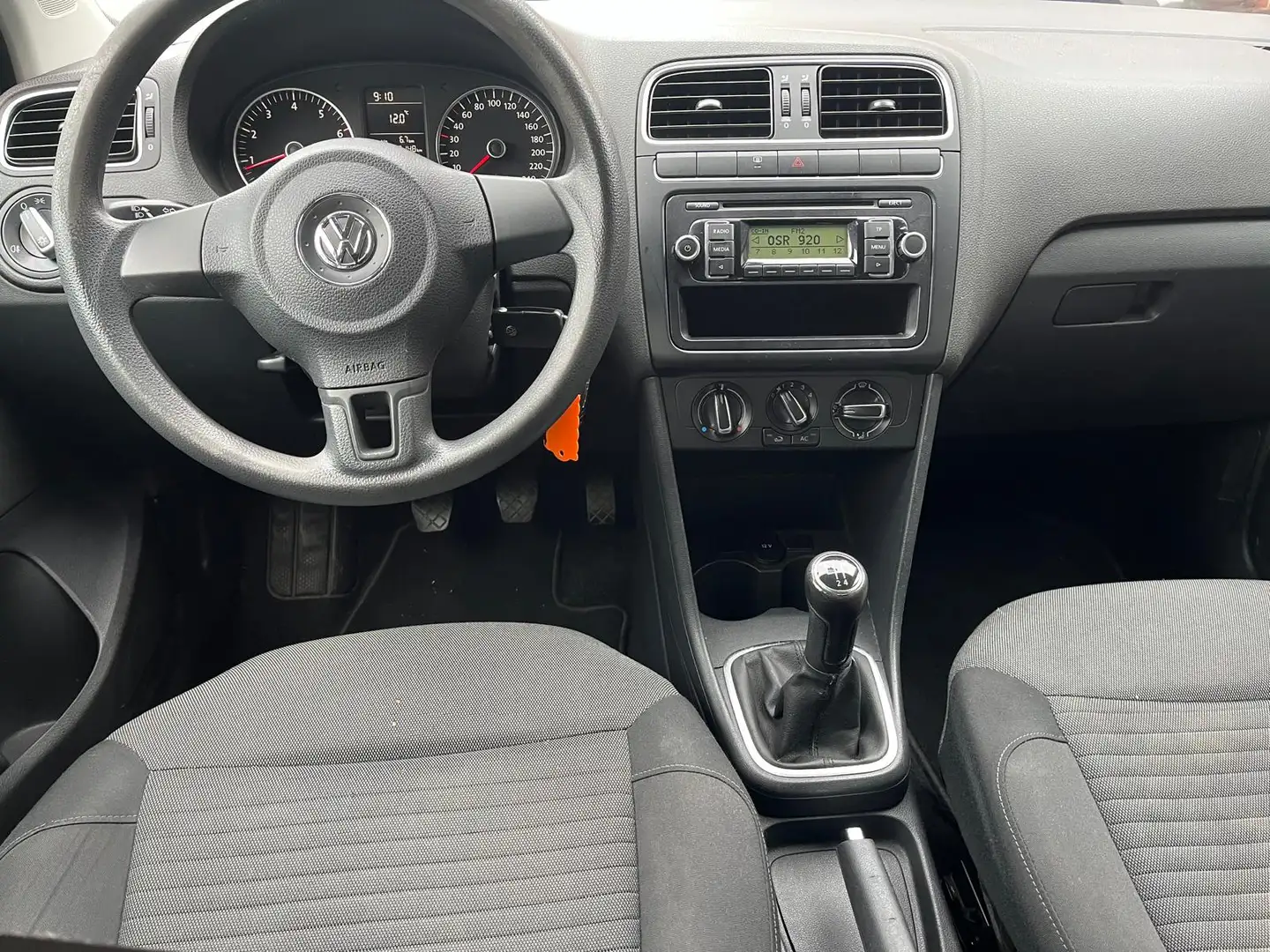 Volkswagen Polo 1.4 16V Gris - 2