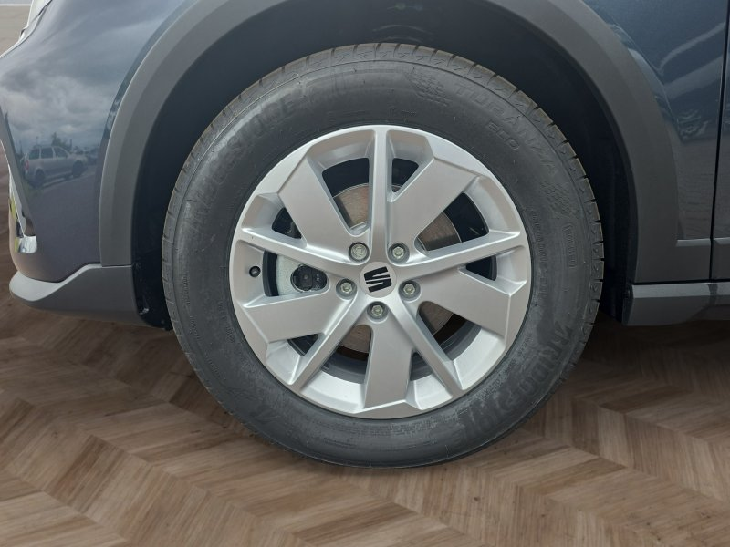 SEAT Arona FR 1,5TSI DSG aAHK/LED/ACC/Kamera/Winterp.   ** — photo 14