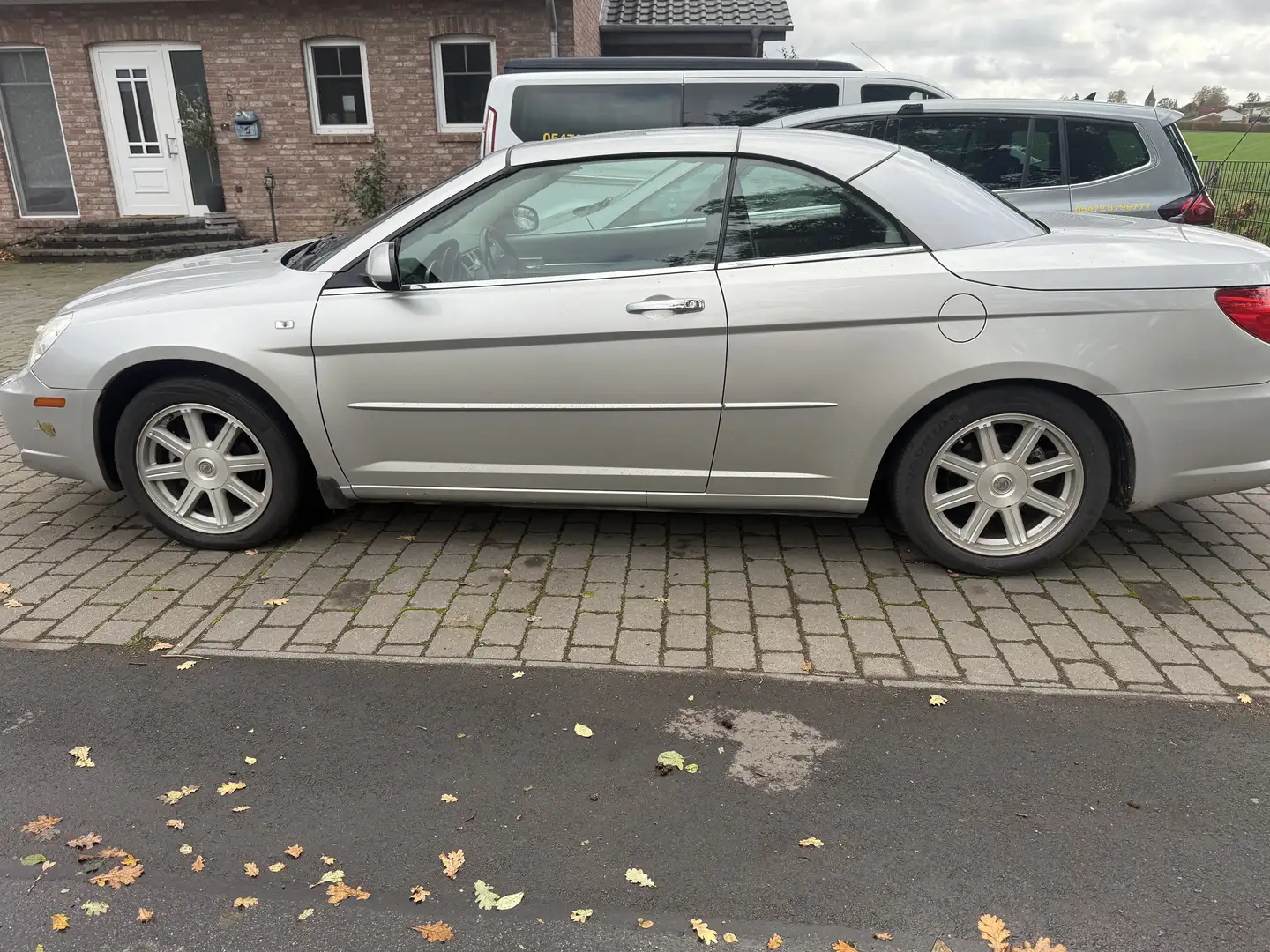 Chrysler Sebring Cabrio 2.7 Automatik Limited Hard-Top - 2
