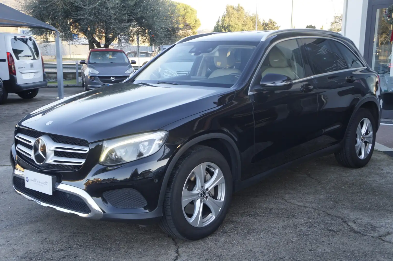 Mercedes-Benz GLC 220 d 4Matic Business Grijs - 1
