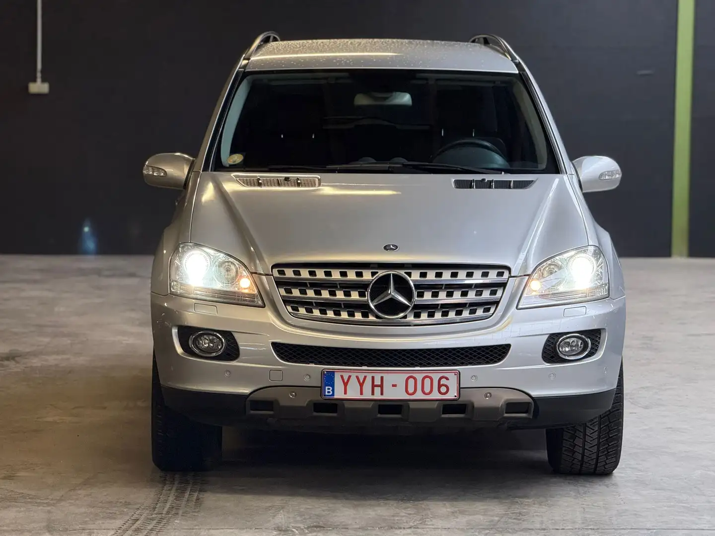 Mercedes-Benz ML 320 CDI // 1 Owner // Full Service Mercedes // New ! Silber - 2