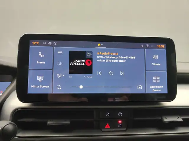 Jeep Avenger view 14