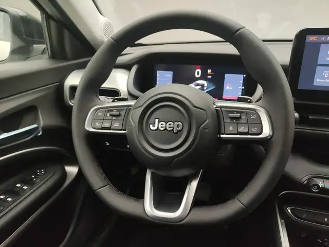 Jeep Avenger view 10