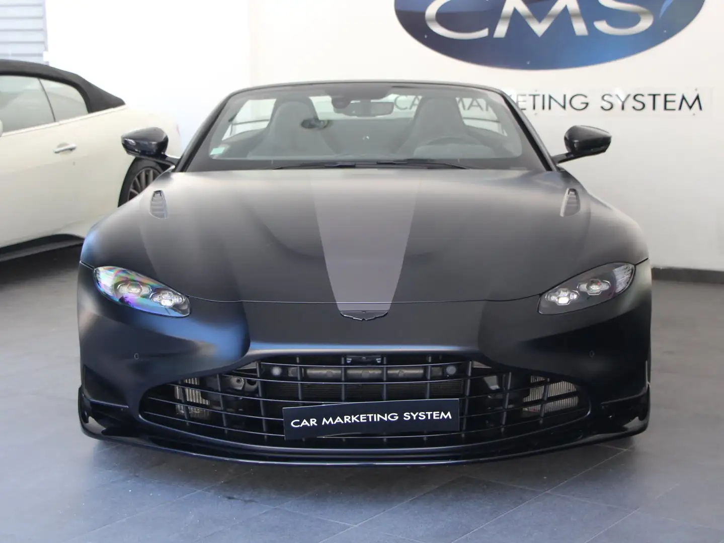 Aston Martin Vantage F1 ROADSTER Fekete - 2