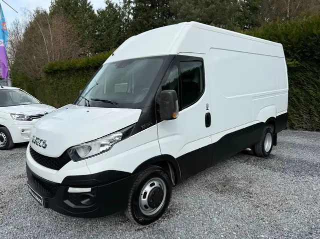 Iveco Daily 3.0 TURBO DIESEL - 6 ROUES JUMELEES - TVA DEDUCTI