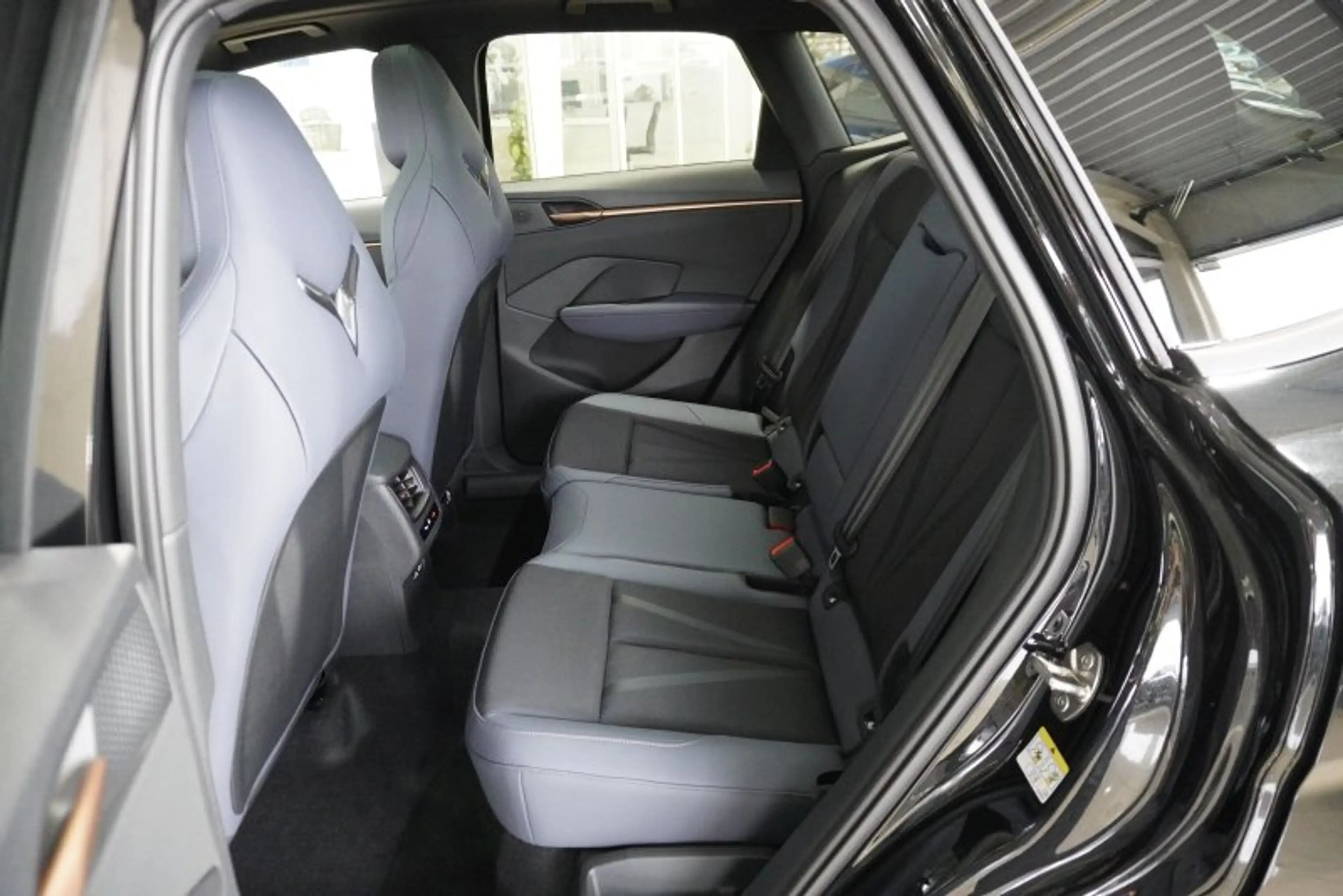 CUPRA Terramar VZ 2,0TSI 265PS 5*J.Gar/AHK/Pano/Matrix ** — photo 11