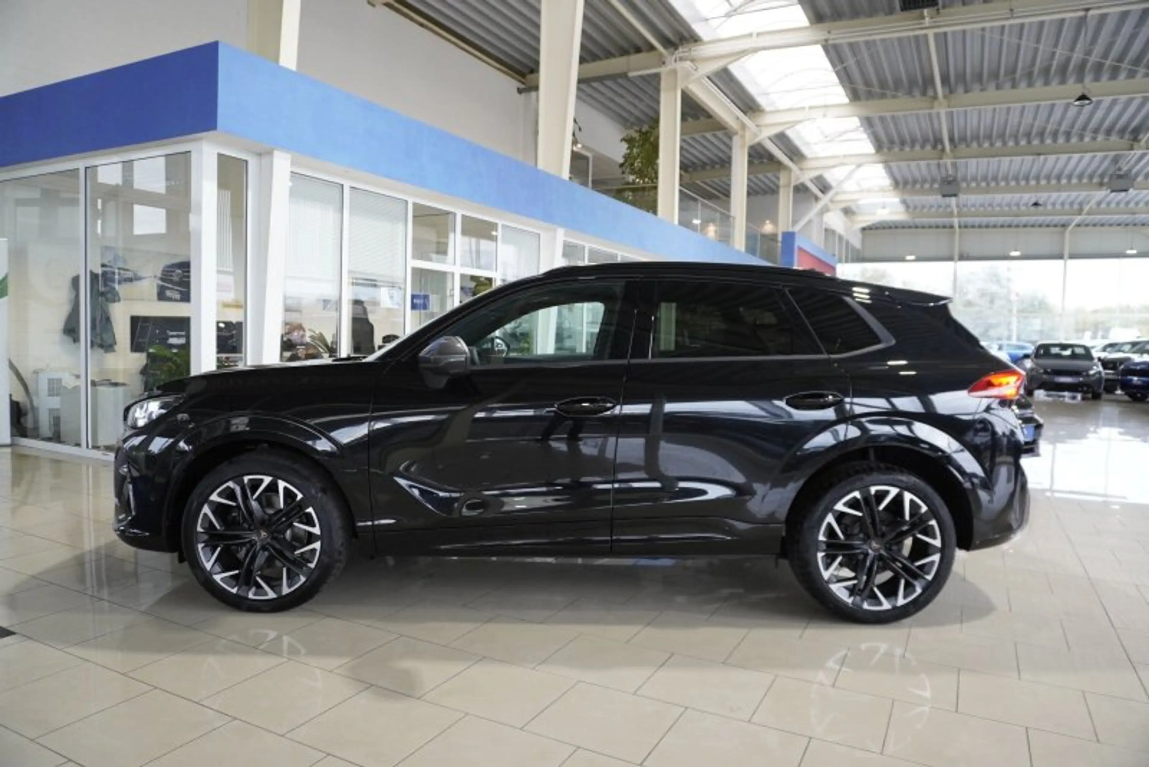 CUPRA Terramar VZ 2,0TSI 265PS 5*J.Gar/AHK/Pano/Matrix ** — photo 3