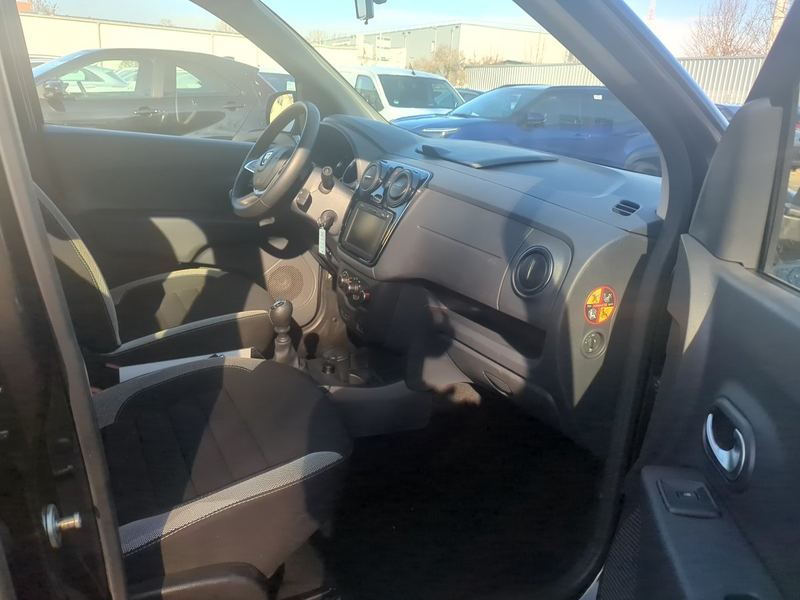 Dacia Lodgy 1.5 BLUE dCi 115 Stepway 7-Sitzer Klima — photo 13