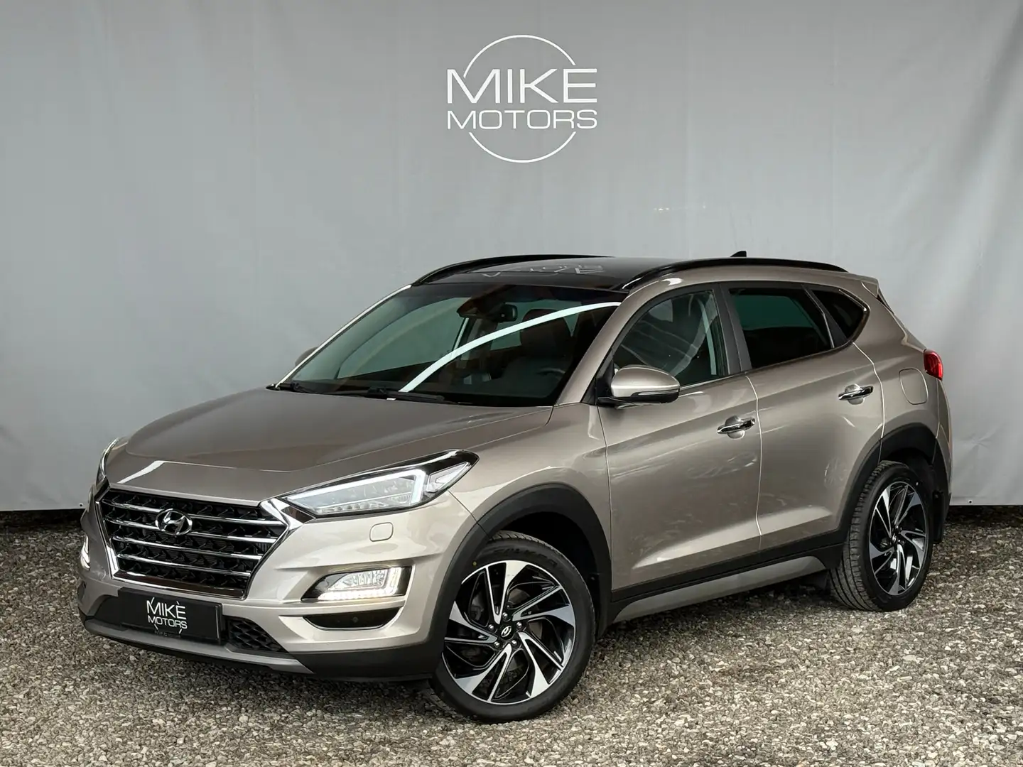 Hyundai TUCSON 1,6 T-GDI 4WD Level 6 DCT Beige - 1