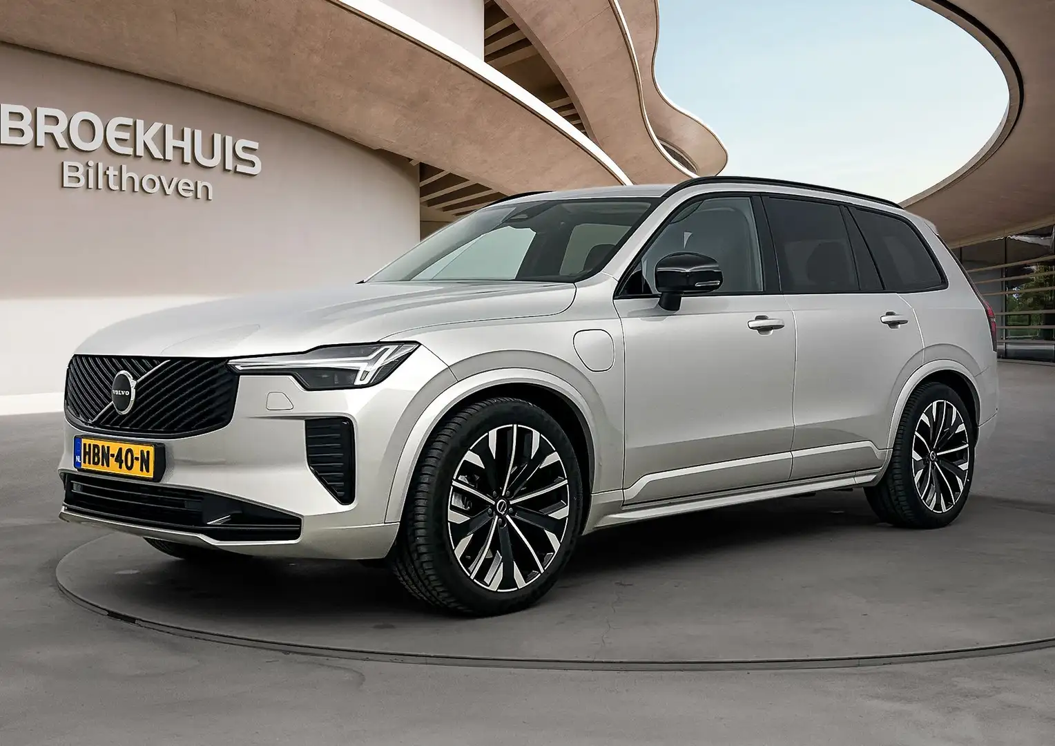 Volvo XC90 2.0 T8 Plug-in hybrid AWD Plus Dark | Luchtvering Gris - 2