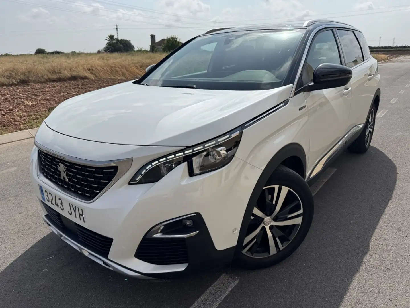 Peugeot 5008 2.0BlueHDi S&S GT-Line 150 Weiß - 1