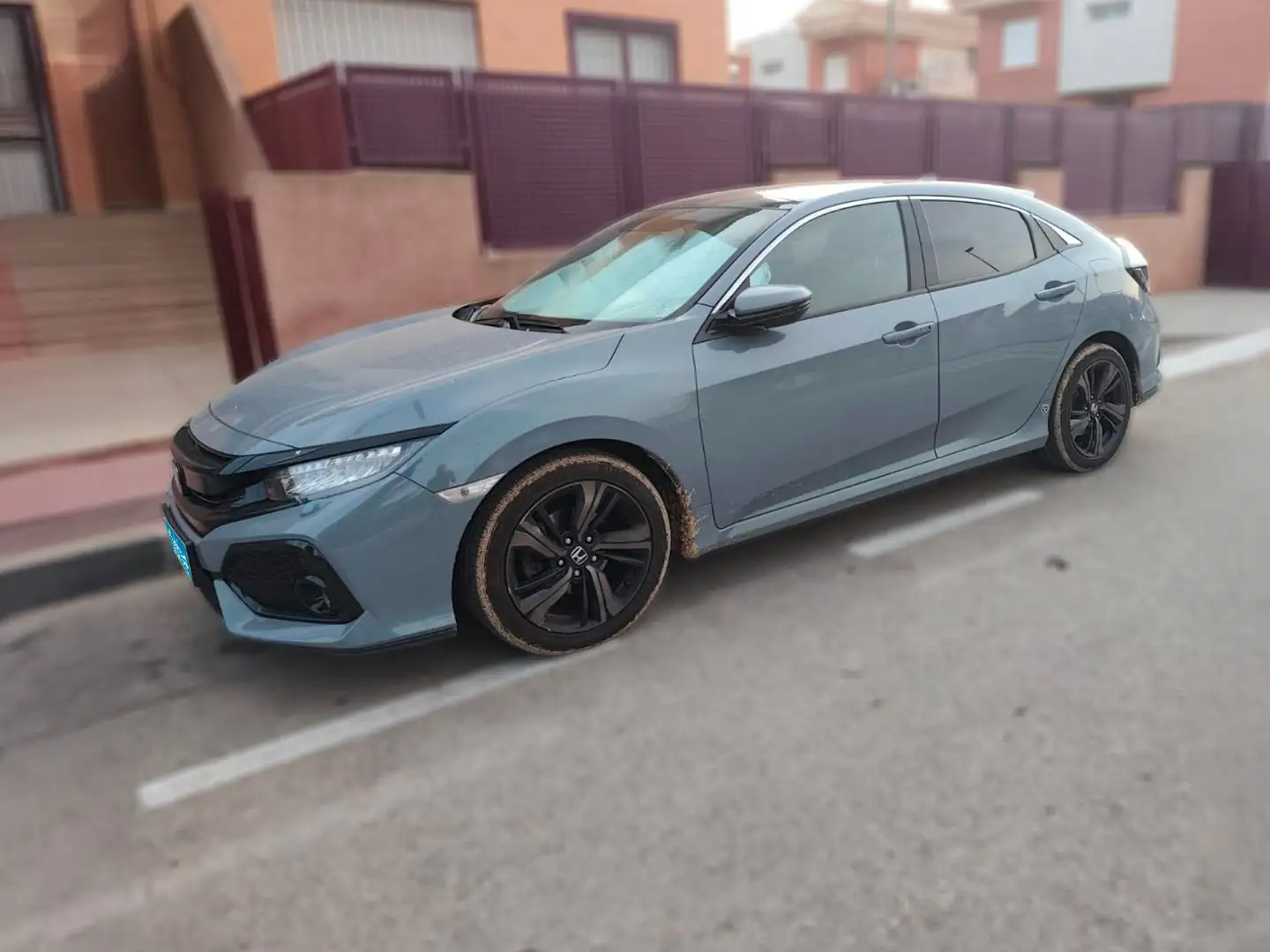 Honda Civic 1.0 VTEC Turbo Executive Premium Gris - 2