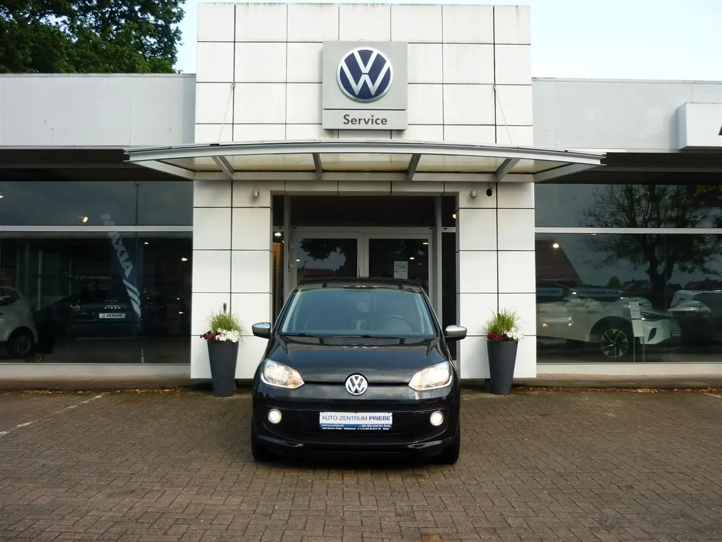 Volkswagen up! black up! 1,0l+Klima+Sitzh.+Navi+Bluetooth Schwarz - 2