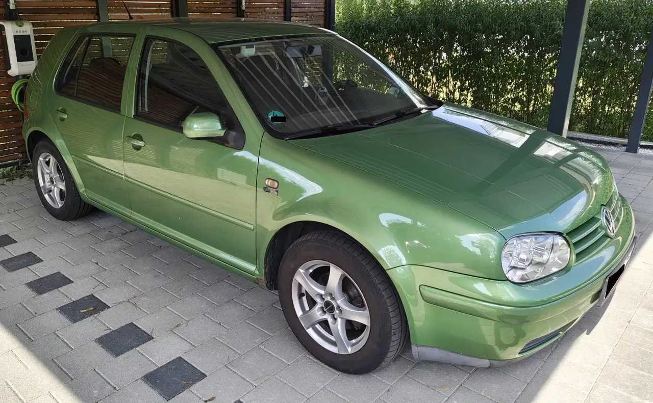 Volkswagen Golf 4, 1.6 Liter, Ausstattung "Highline", foto 1