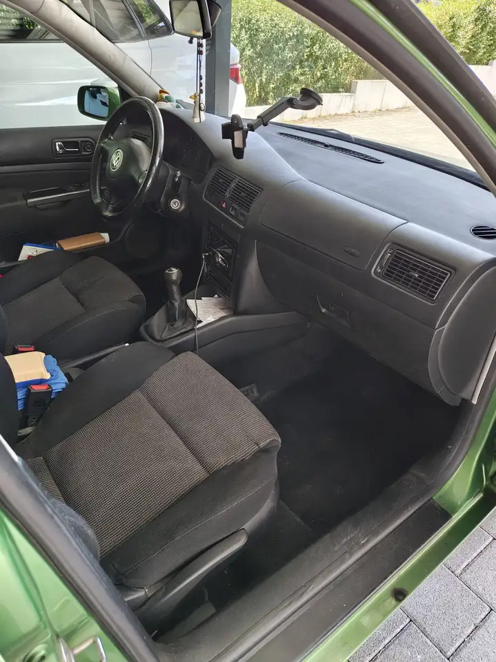 Volkswagen Golf 4, 1.6 Liter, Ausstattung "Highline", foto 7