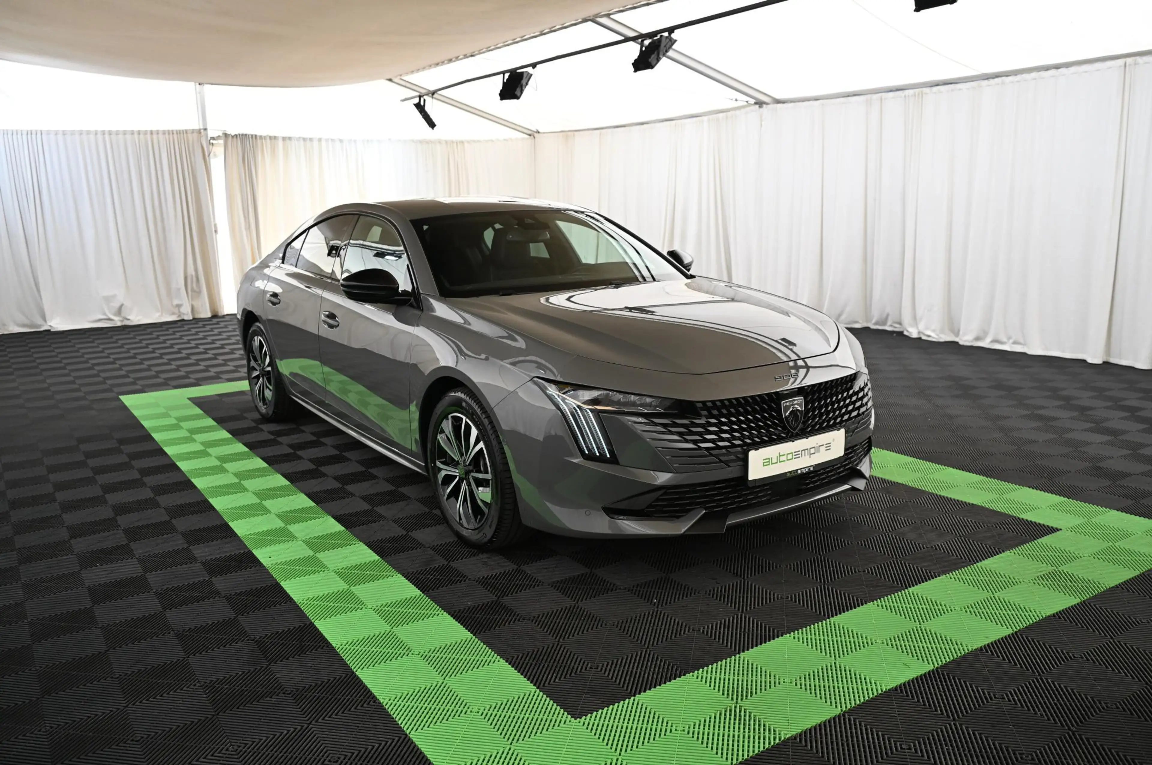 Peugeot 508 1.6 225 PHEV e-EAT8 Allure MATRIX/NAV/SHZ/17 — photo 4