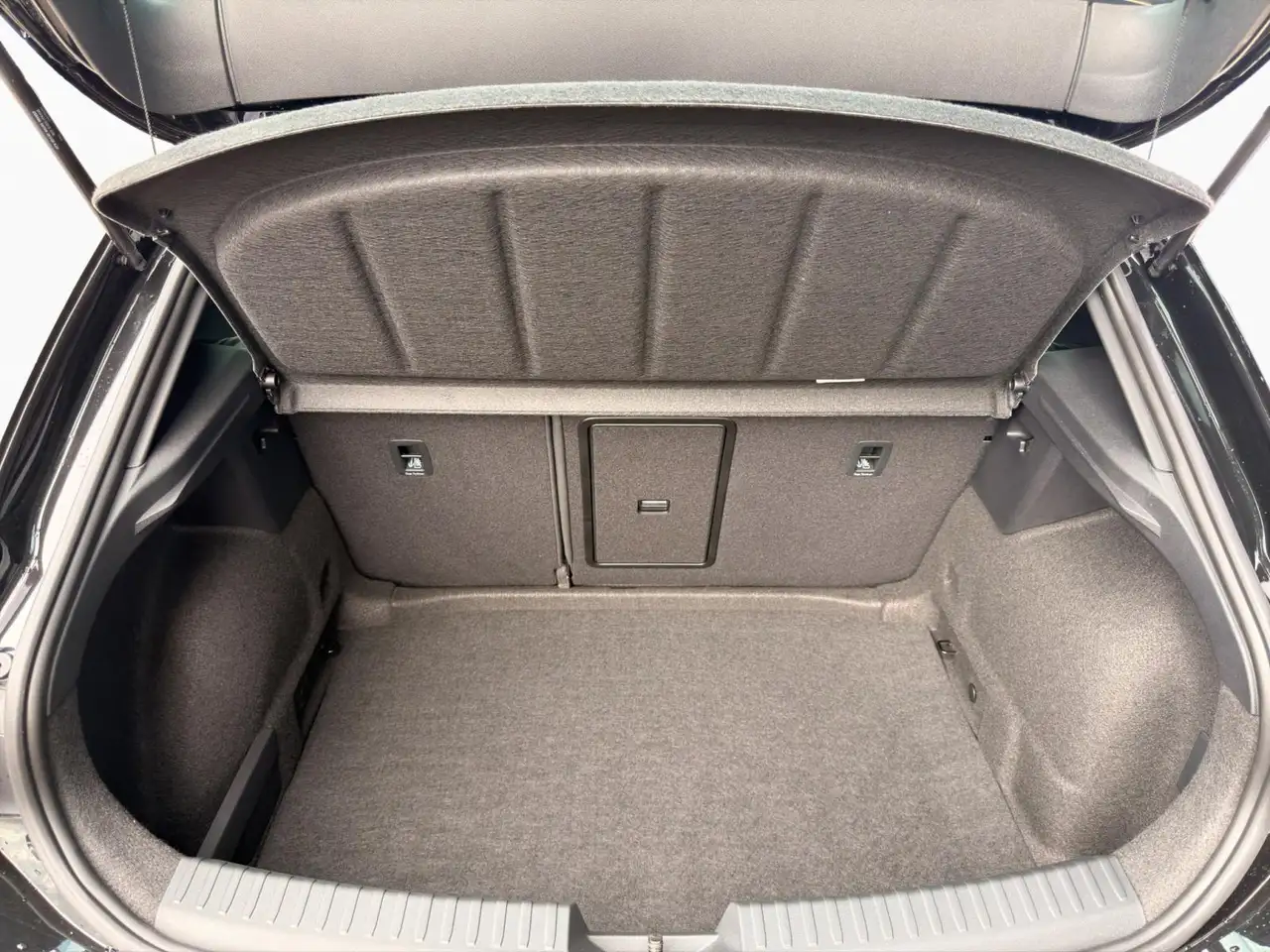 SEAT Leon 2026 — фото 11