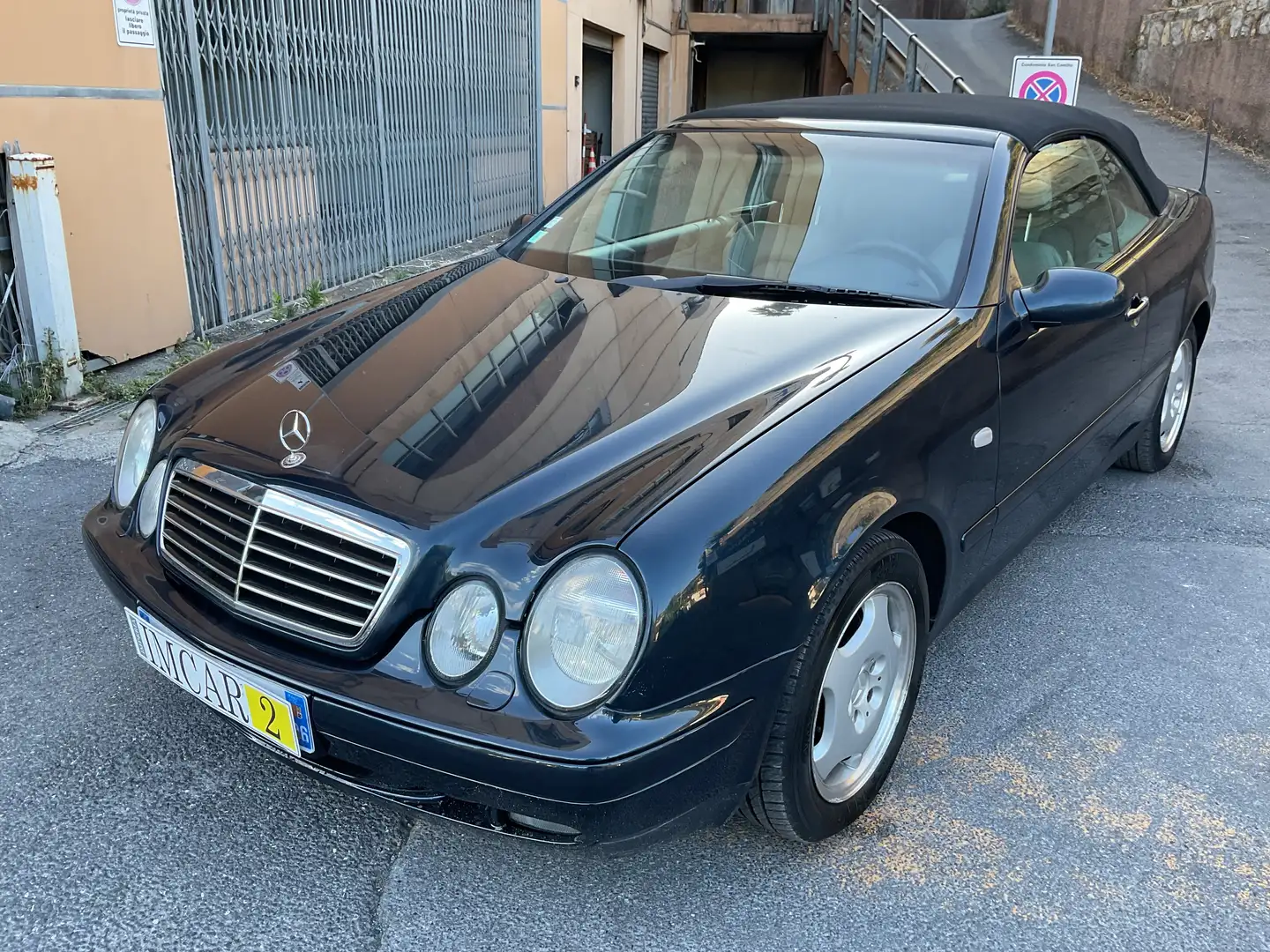 Mercedes-Benz CLK 320 Cabrio Blue - 1
