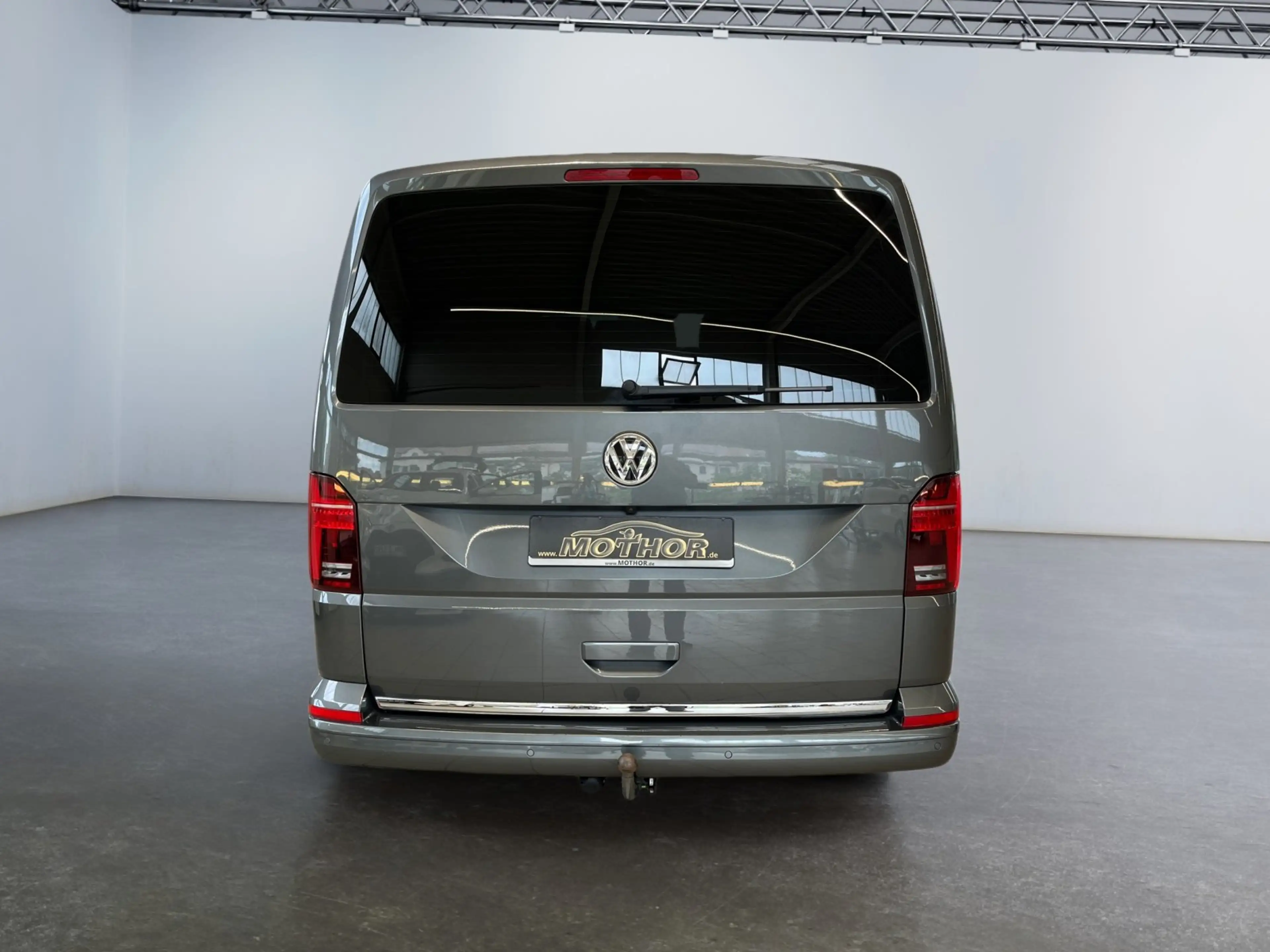 Volkswagen T6.1 Multivan Highline 2.0TDI DSG 4x4 Standheizung — photo 5