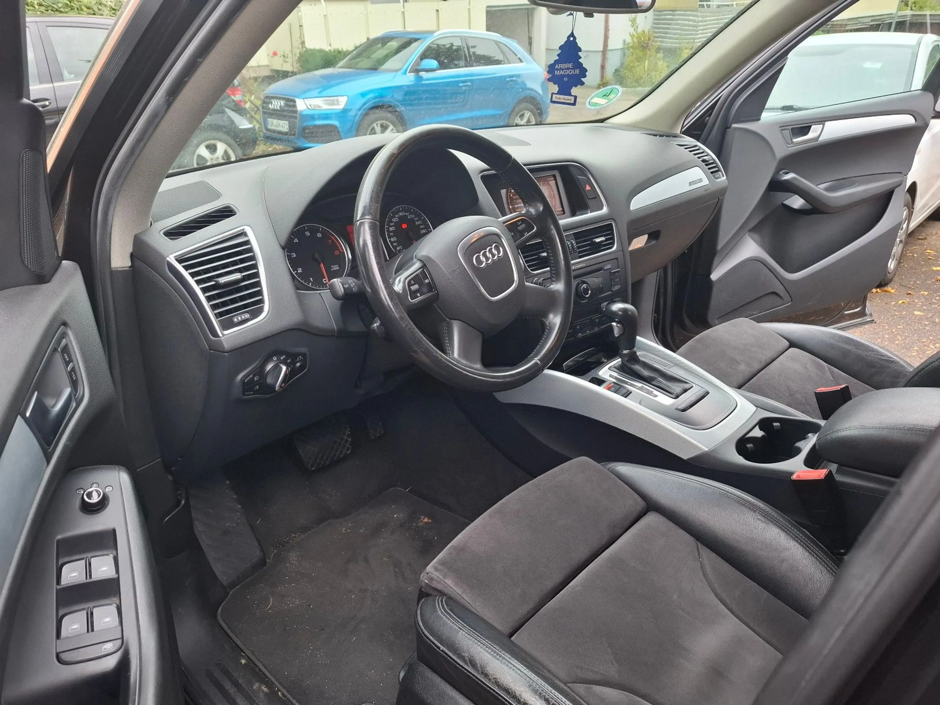 Audi Q5 2.0 TFSI quattro*Voll-Austtattung* — photo 14