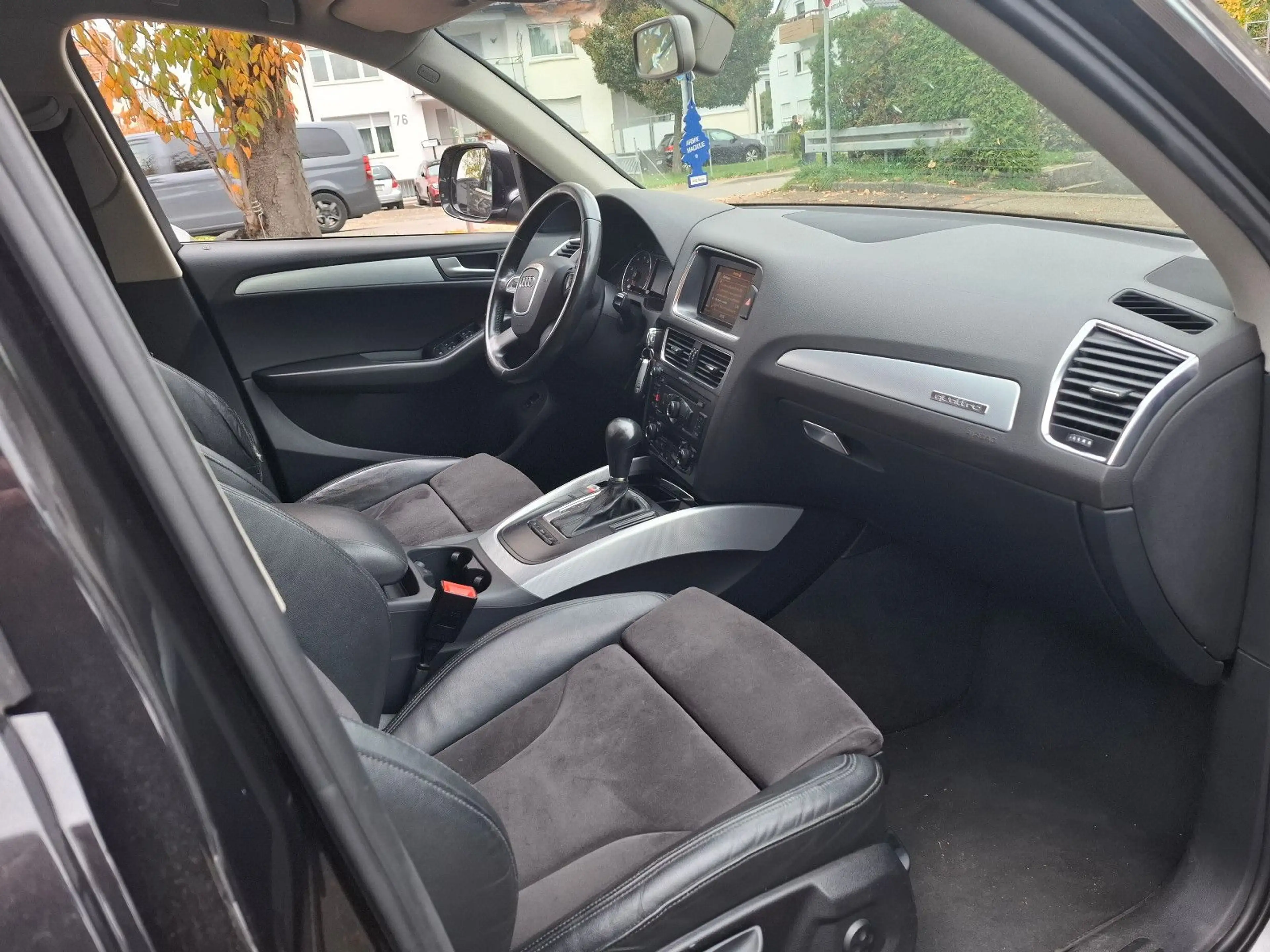 Audi Q5 2.0 TFSI quattro*Voll-Austtattung* — photo 11