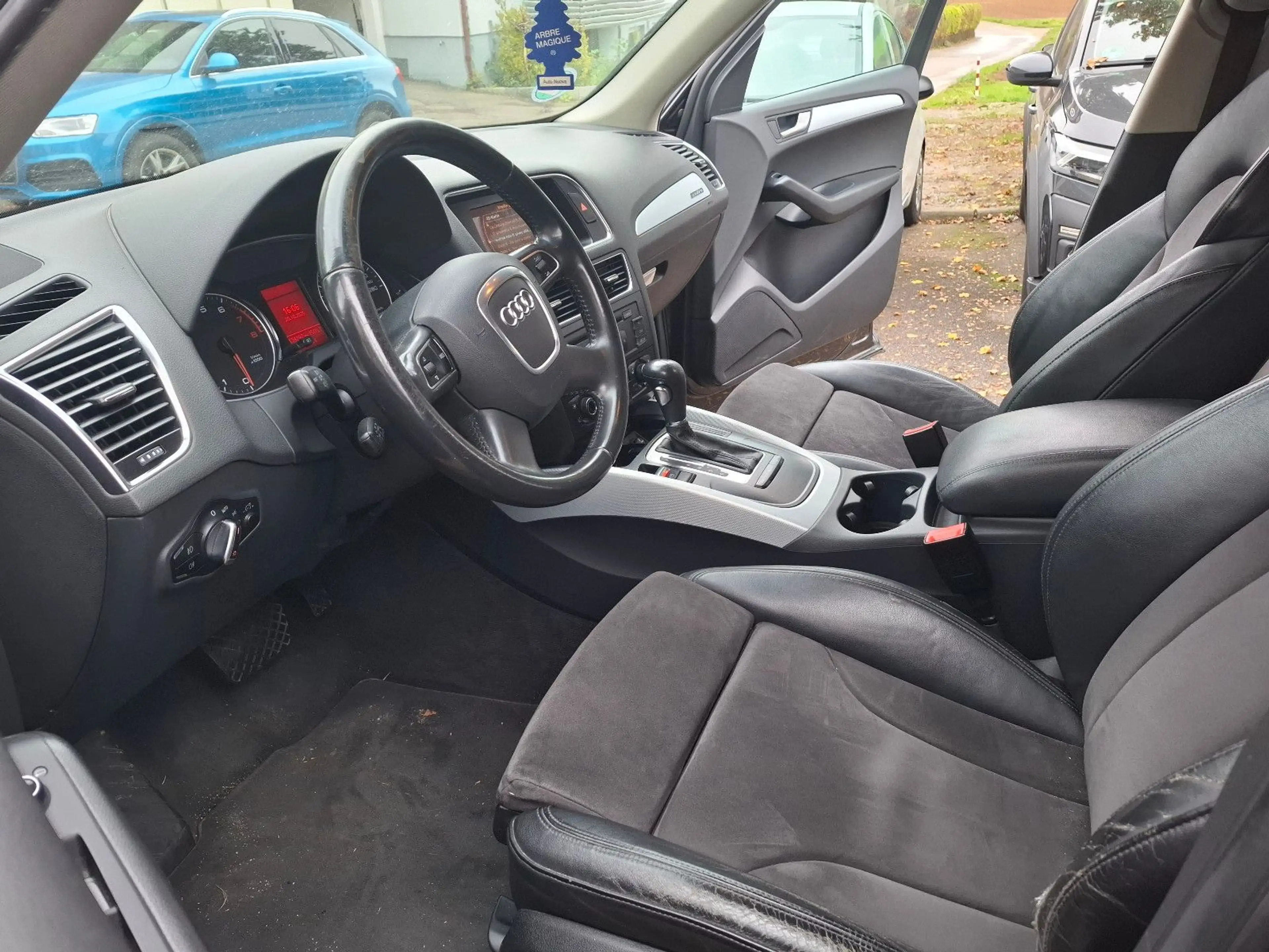 Audi Q5 2.0 TFSI quattro*Voll-Austtattung* — photo 12