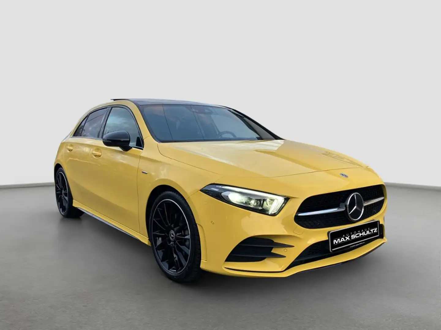 Mercedes-Benz A 200 AMG*NIGHT*PANO*DISTR*MULTIB*SOUND*19Zoll Giallo - 2