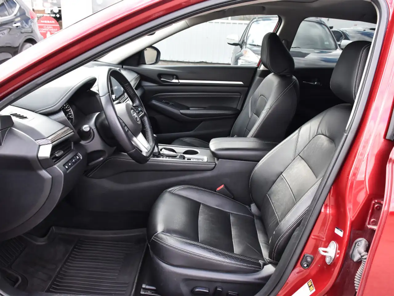 Nissan Altima снимка Nissan Altima