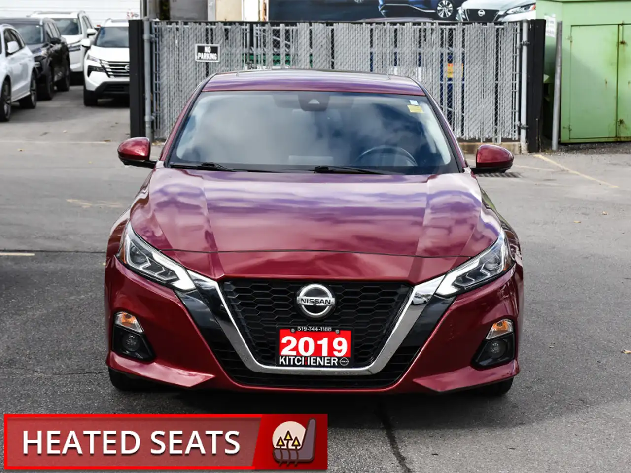 Nissan Altima снимка Nissan Altima