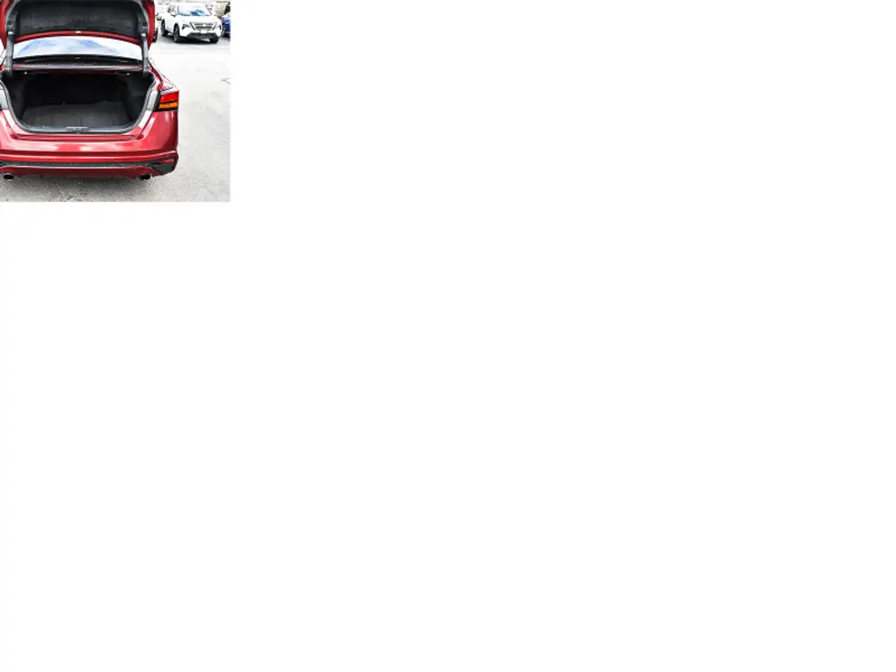 Nissan Altima снимка Nissan Altima
