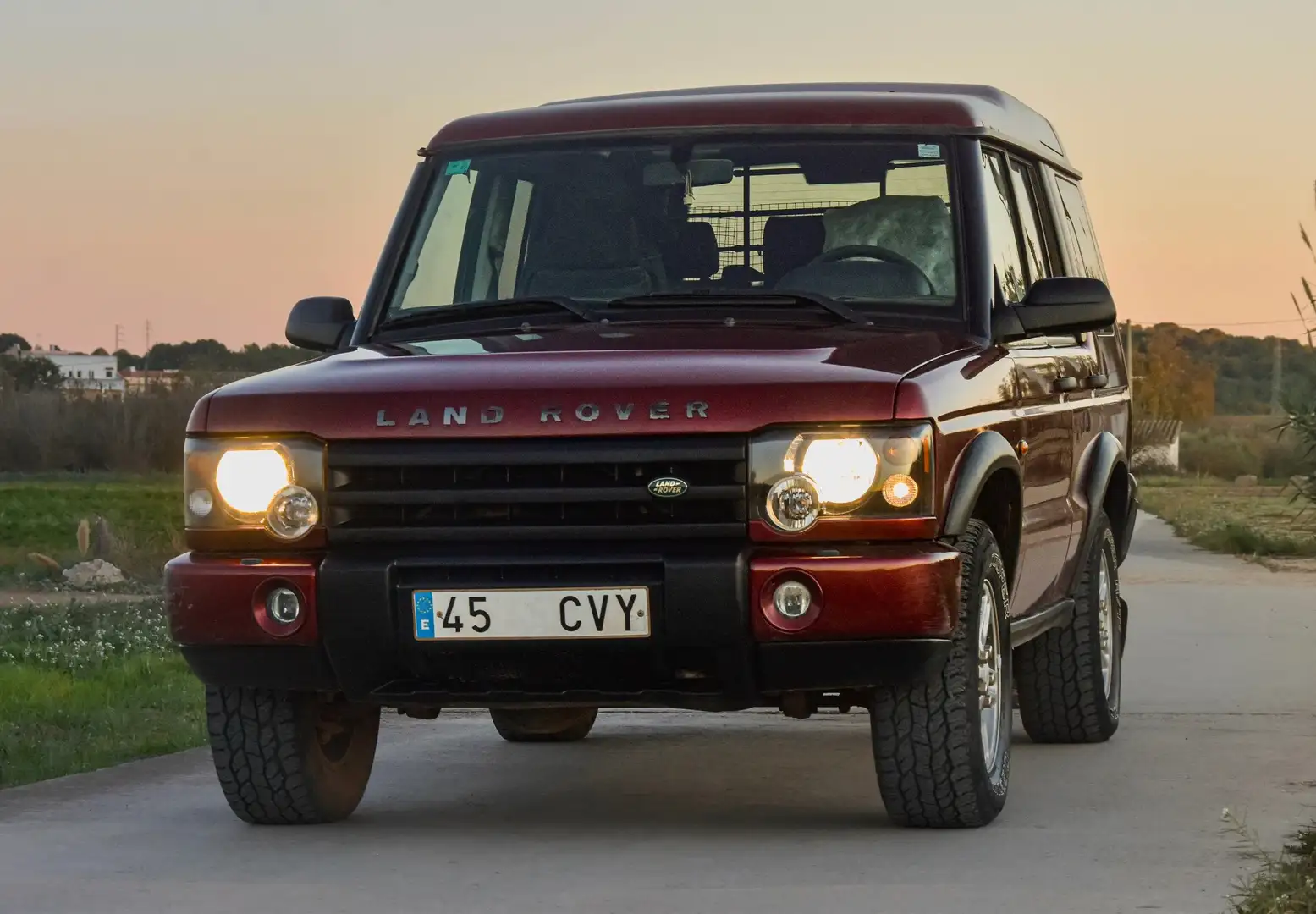 Land Rover Discovery 2.5 Td5 S Czerwony - 1