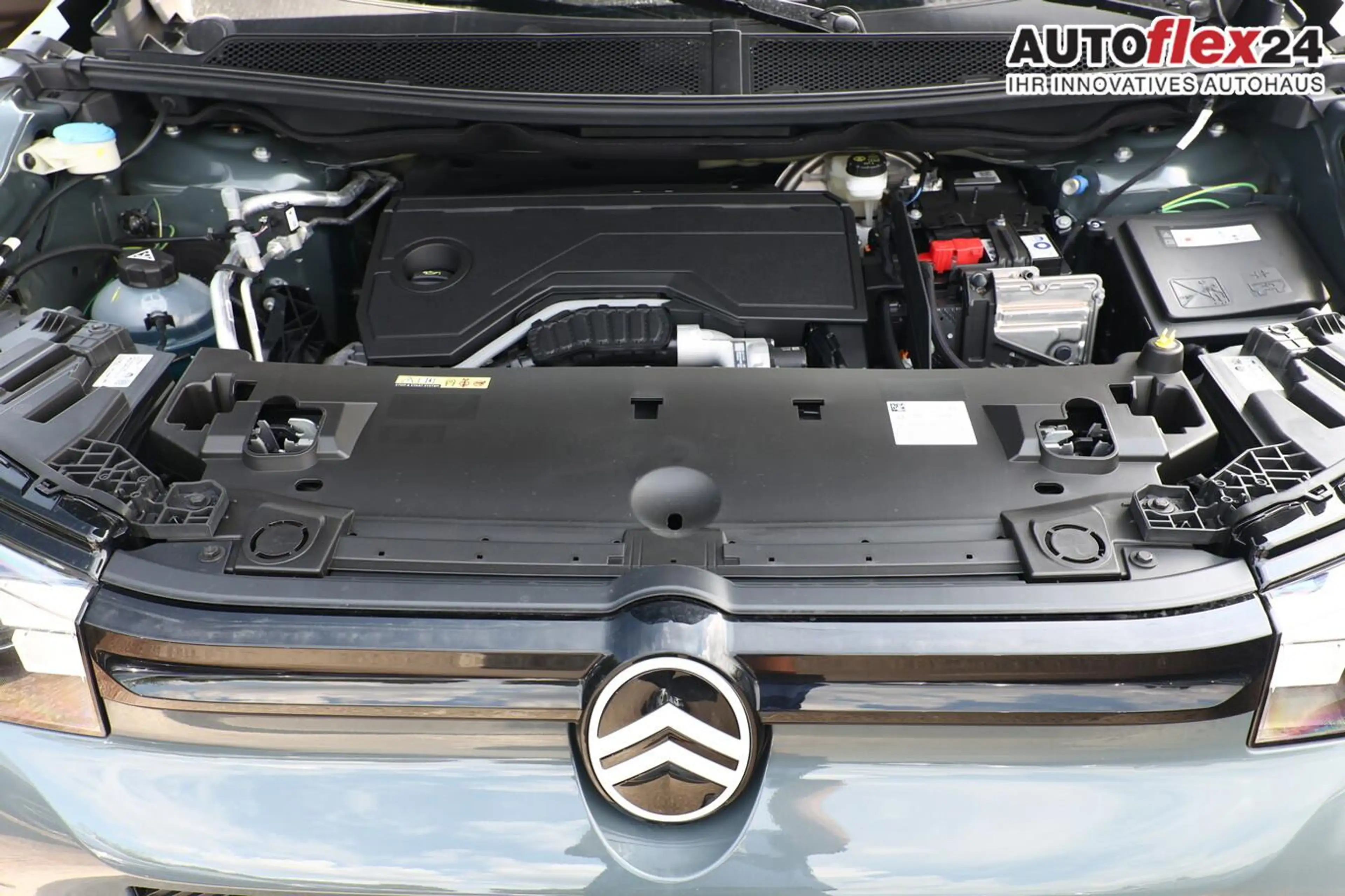 Citroen C5 Aircross MAX Hybrid Pano HUD eHk Nav ACC SHZ 100 kW (136... — photo 11