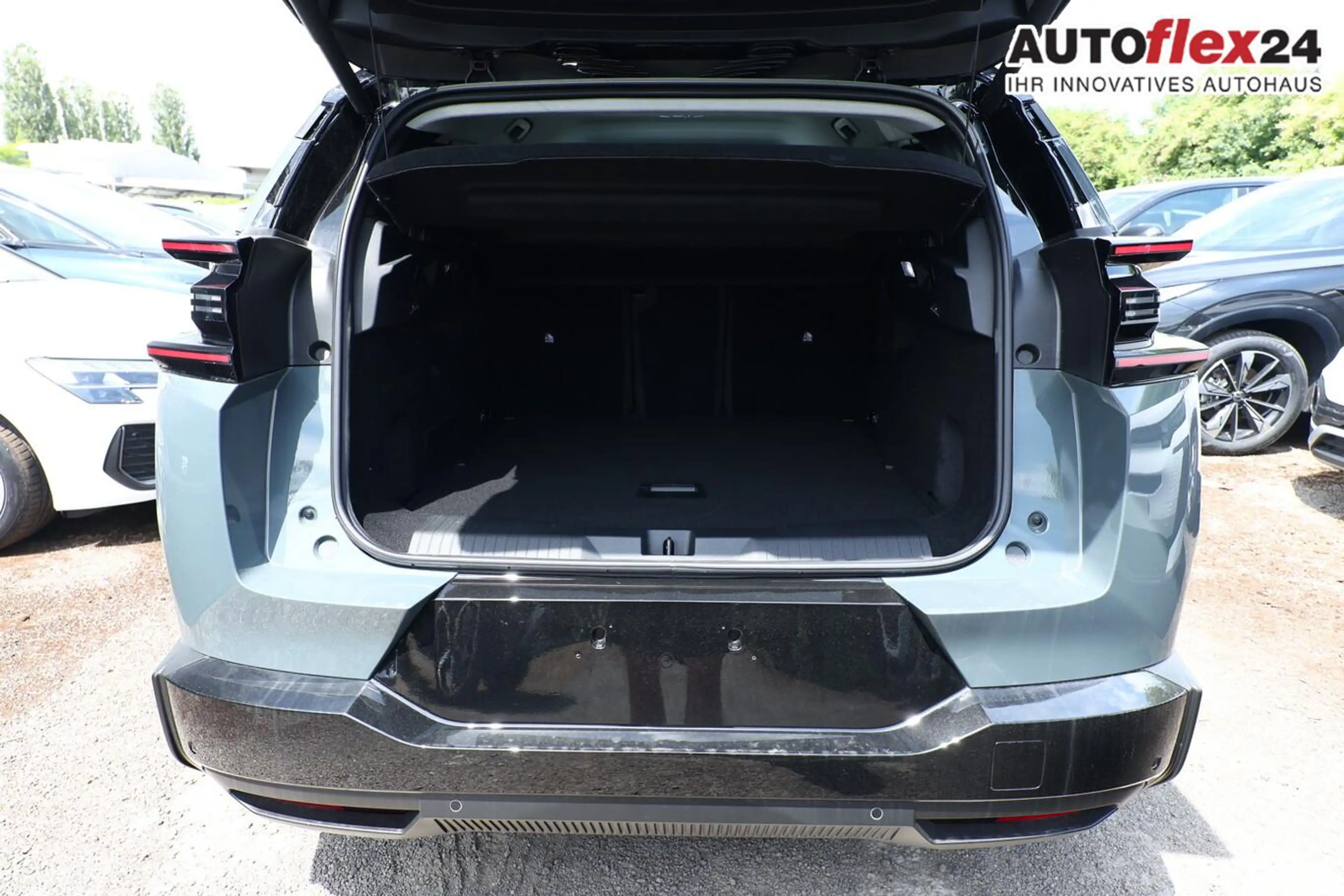 Citroen C5 Aircross MAX Hybrid Pano HUD eHk Nav ACC SHZ 100 kW (136... — photo 10