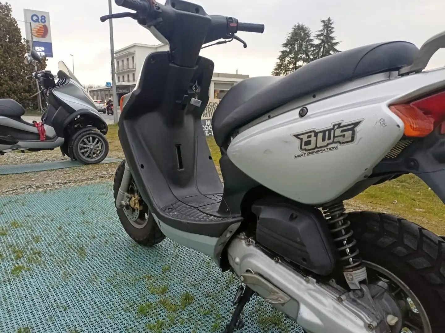 Yamaha Aerox 100 Silver - 2