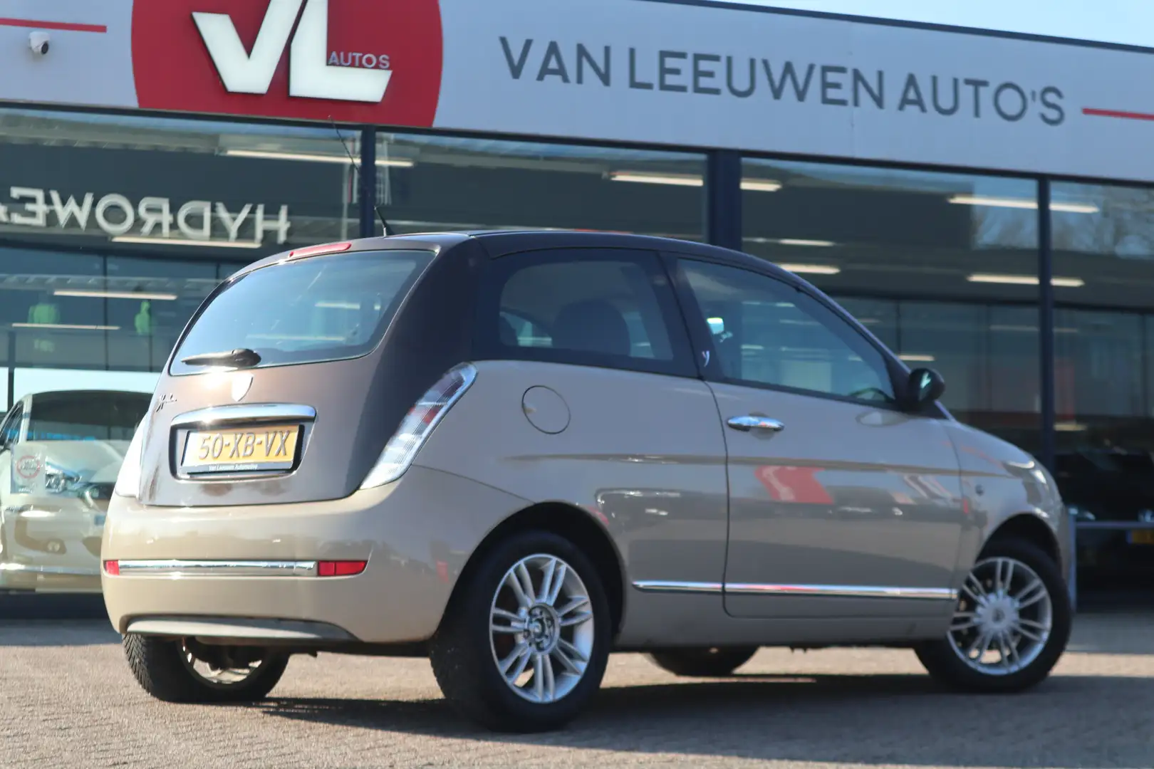 Lancia Ypsilon 1.4-16V Oro | Inruilkoopje | Airco | APK 01-04-202 Beige - 2