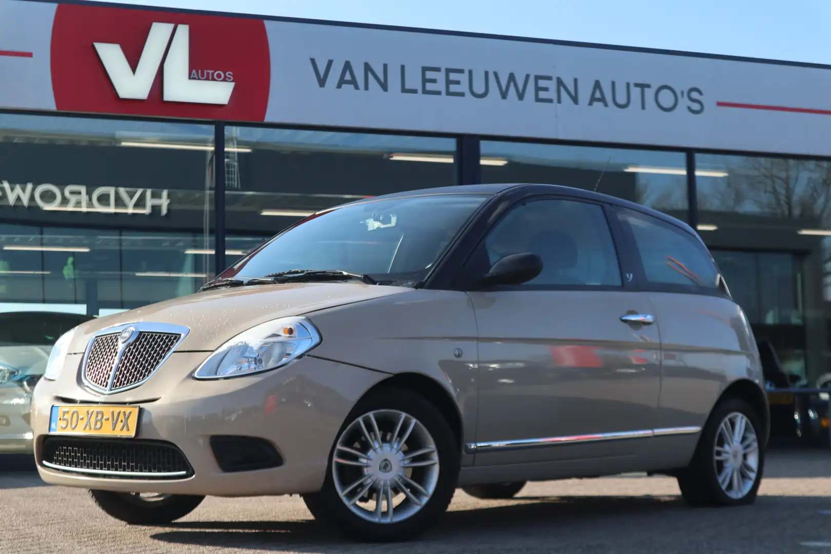 Lancia Ypsilon 1.4-16V Oro | Inruilkoopje | Airco | APK 01-04-202 Beige - 1