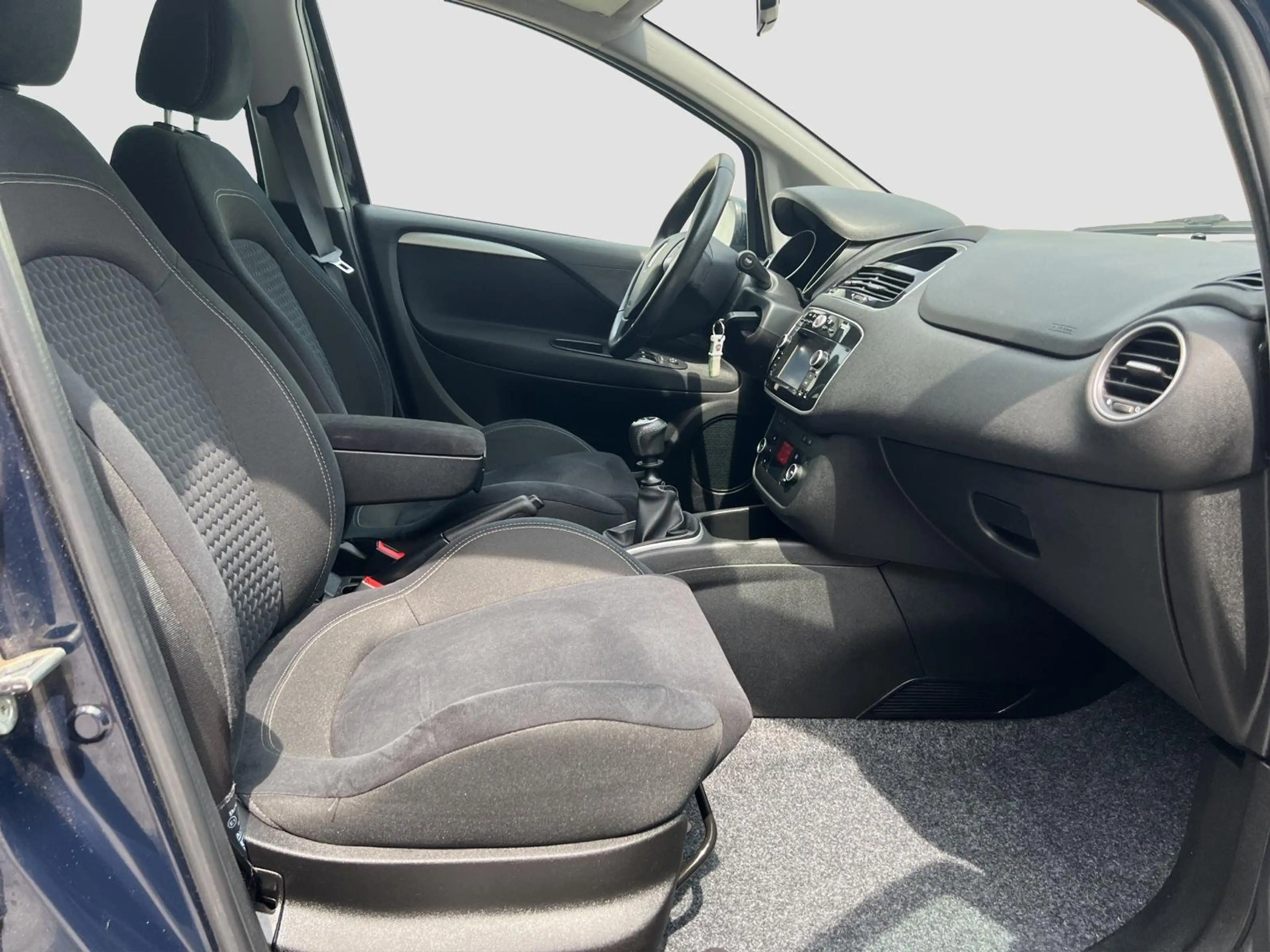 Fiat Punto SPORTSITZE * NAVI * TEMPOMAT * NEUES PICKERL * — photo 12