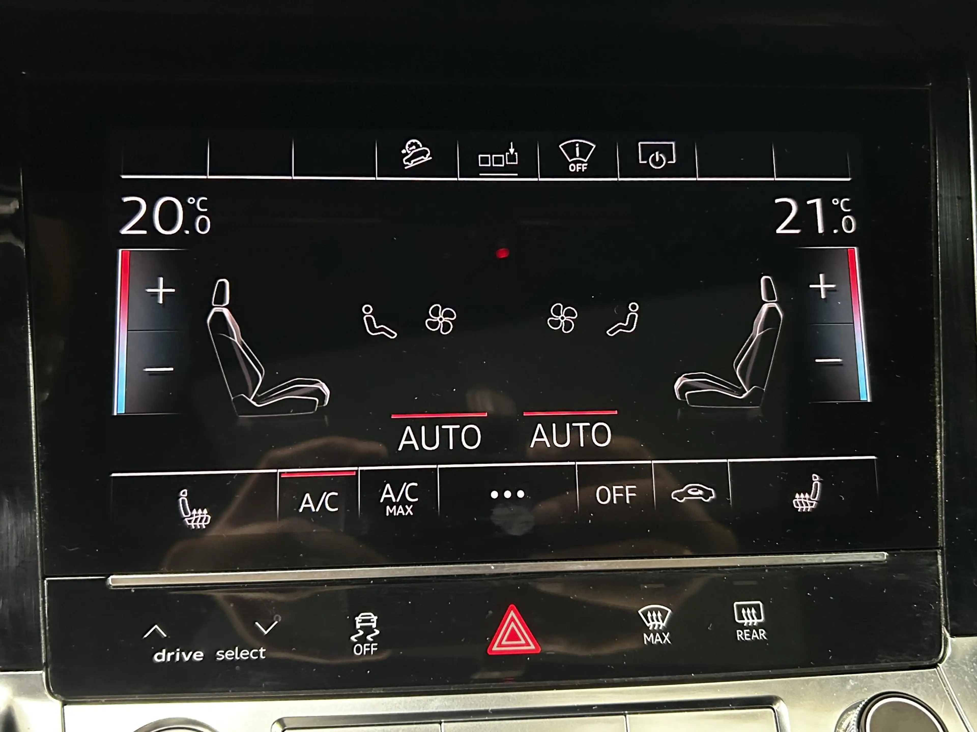 Audi e-tron e-tron 55 quattro advanced 95 kWh PANORAMADAK | AF — photo 13