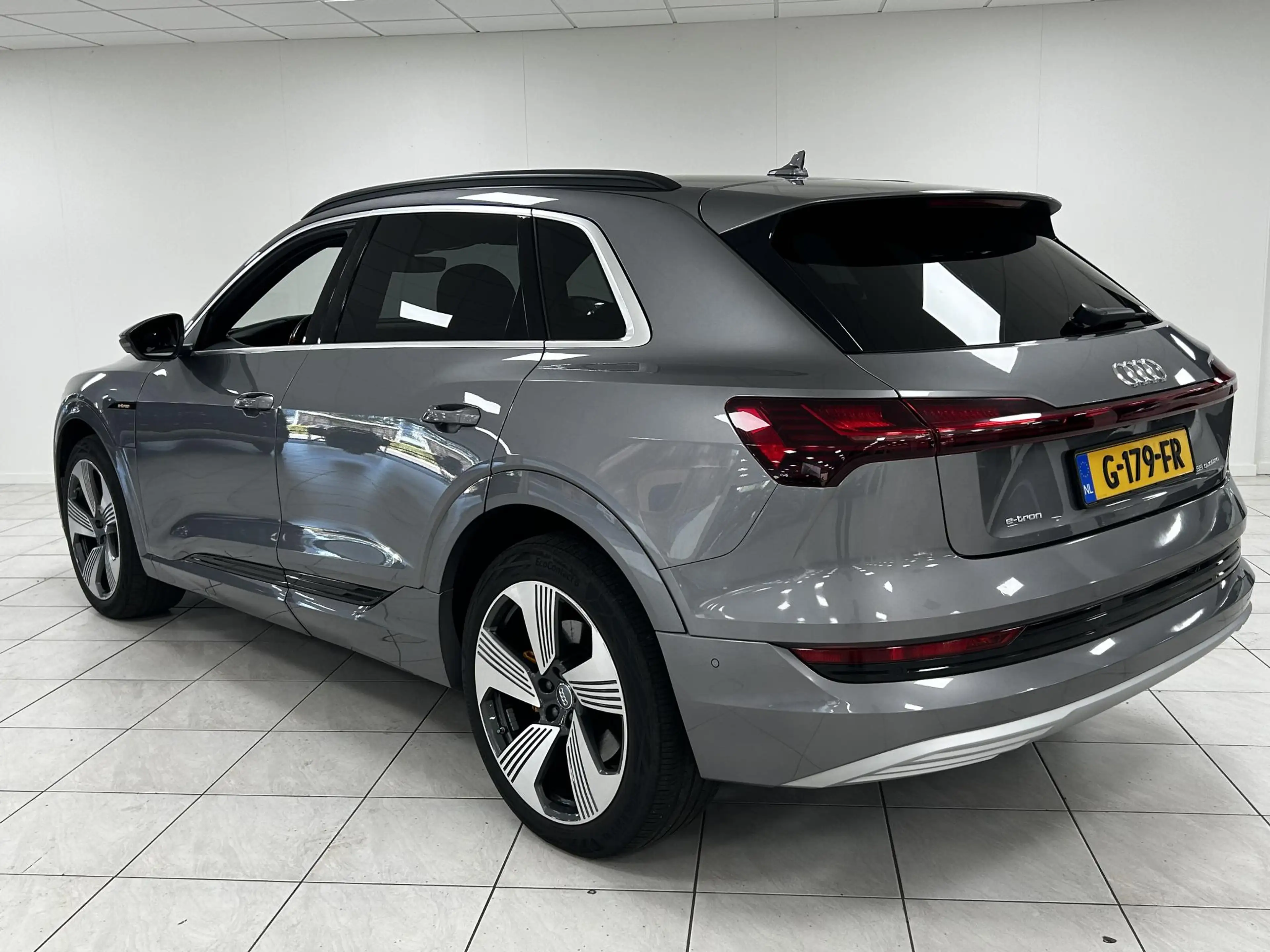 Audi e-tron e-tron 55 quattro advanced 95 kWh PANORAMADAK | AF — photo 6