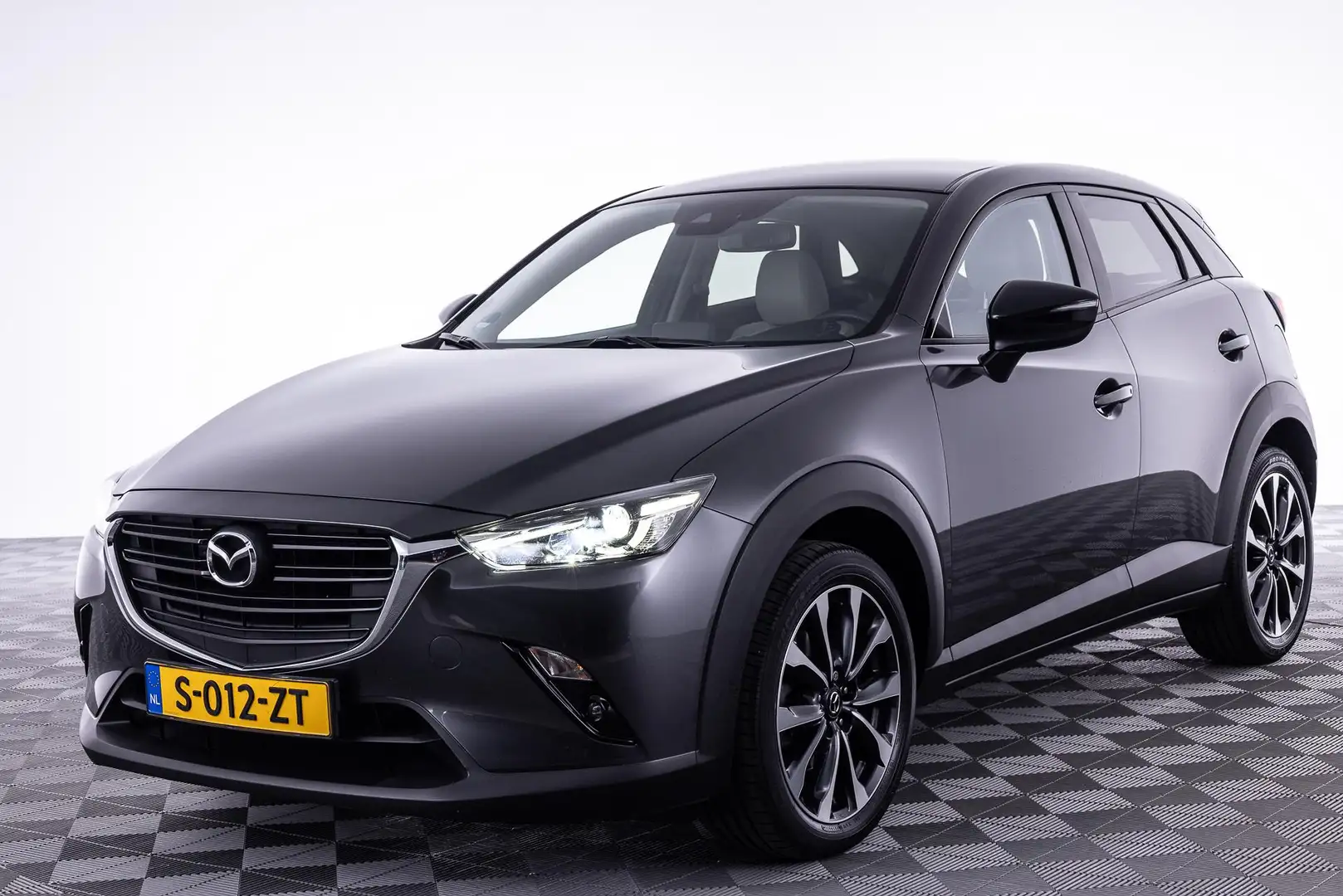 Mazda CX-3 2.0 SkyActiv-G 121 Sport Selected | APPLE CARPLAY Gris - 2