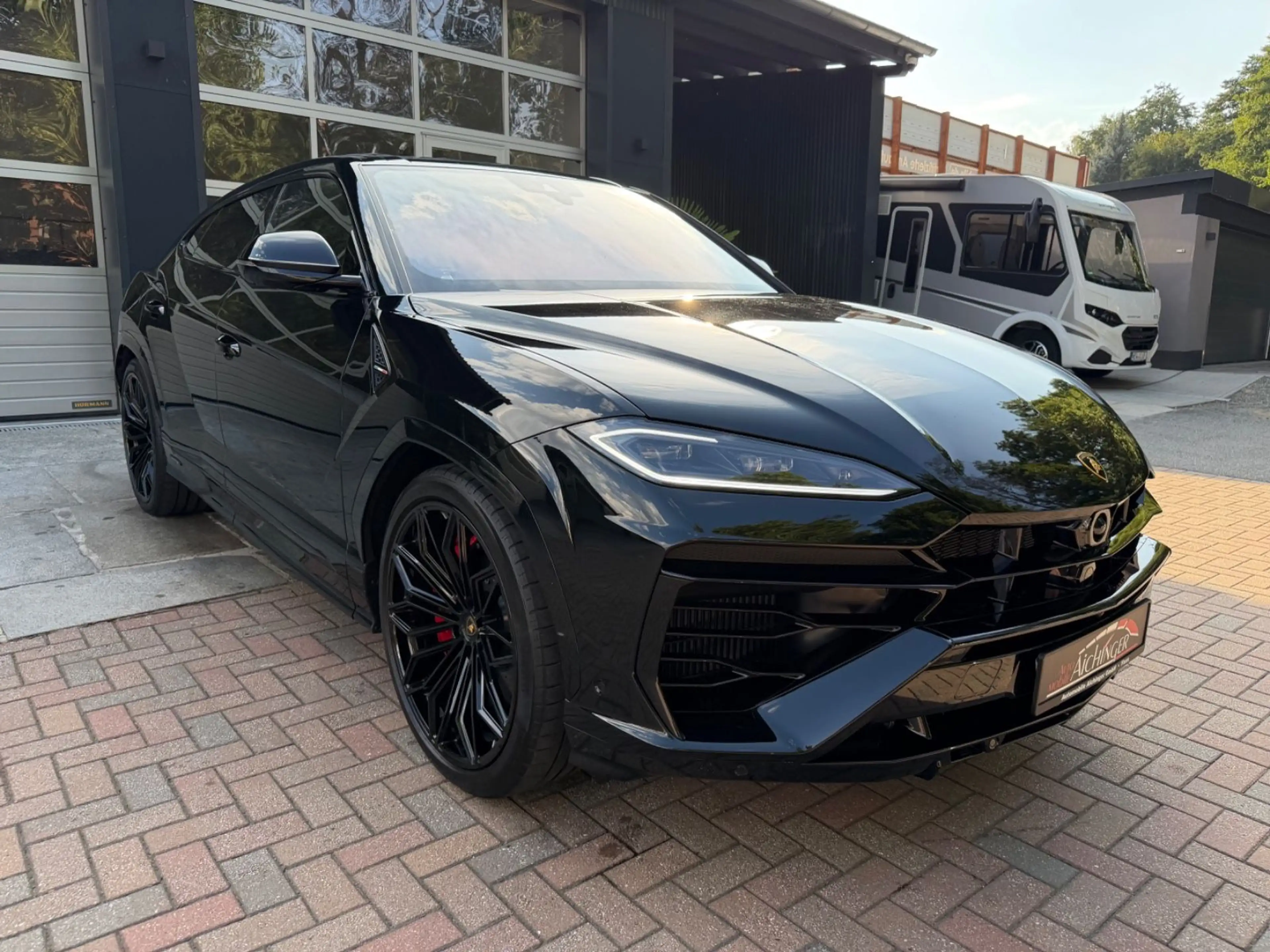 Lamborghini Urus SE Fond Entert. 900Km Neu Bang&Olufsen Pano — photo 4