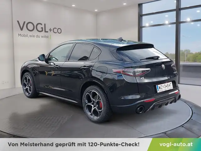 Alfa Romeo Stelvio Veloce 2.2 Diesel 210PS Q4 Ansicht 3