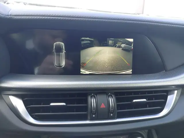 Alfa Romeo Stelvio Veloce 2.2 Diesel 210PS Q4 Ansicht 18