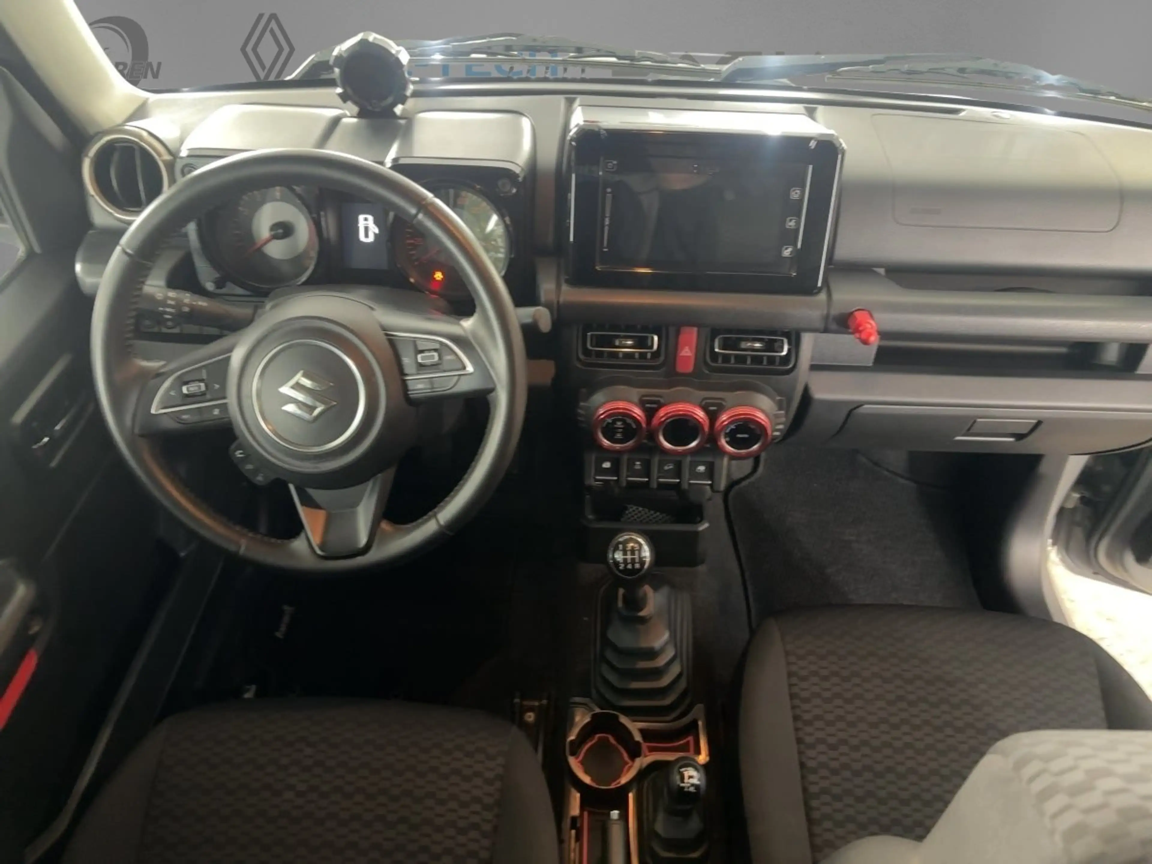 Suzuki Jimny 1.5 Allgrip Comfort+ — photo 9