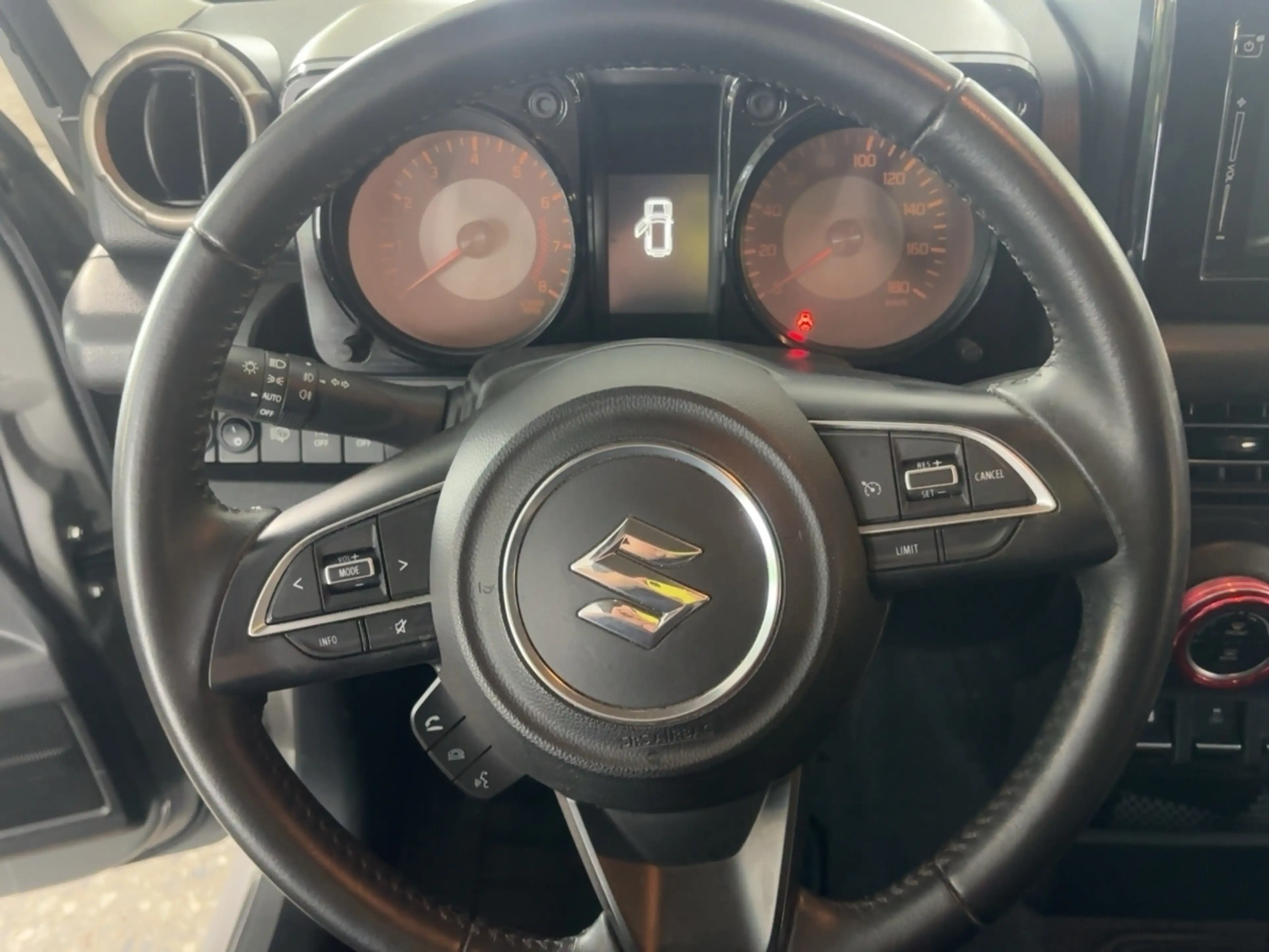 Suzuki Jimny 1.5 Allgrip Comfort+ — photo 10