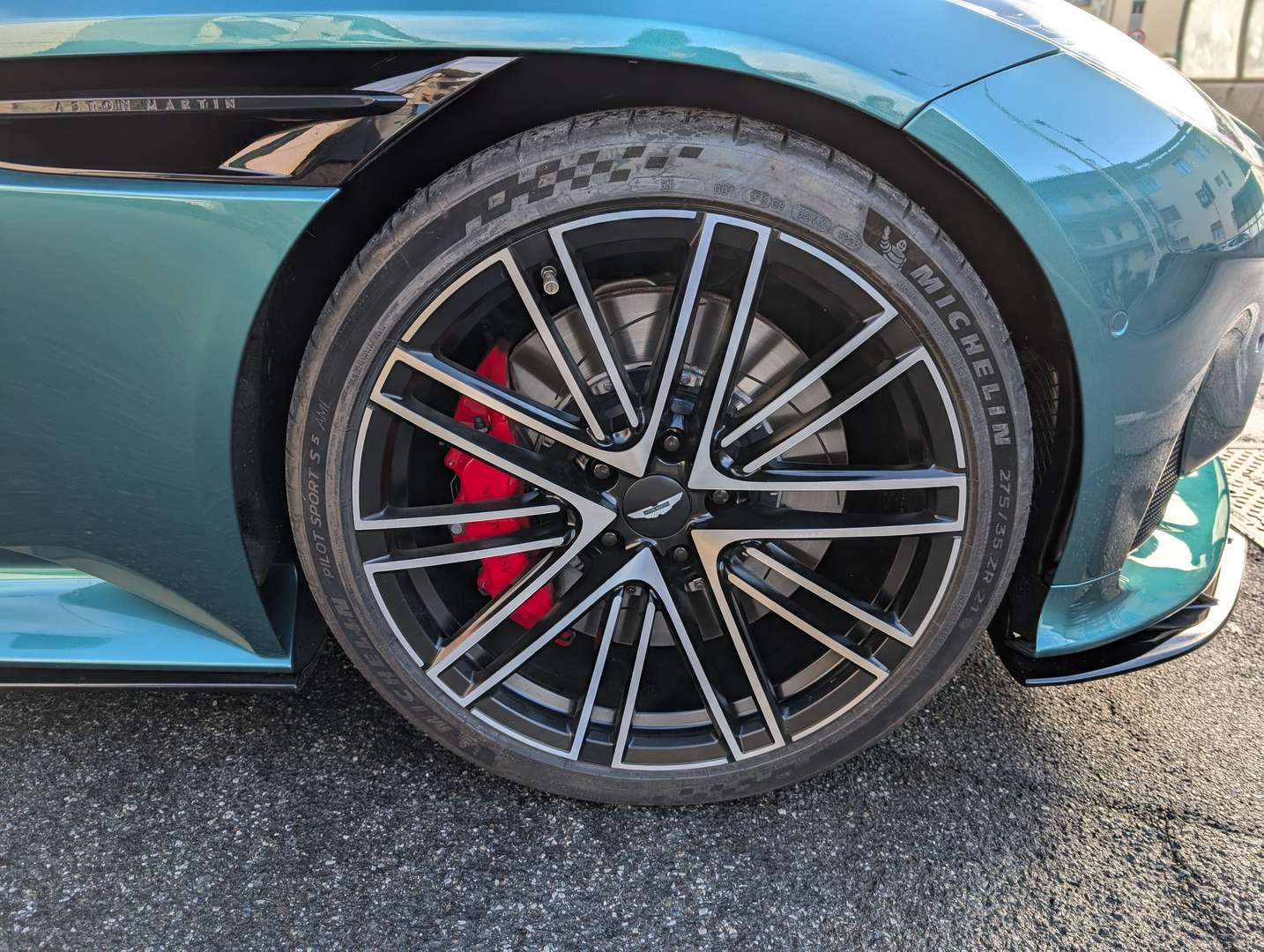 Aston Martin DB12 Volante 4.0 V8 Auto -  - Joinsteer - #4