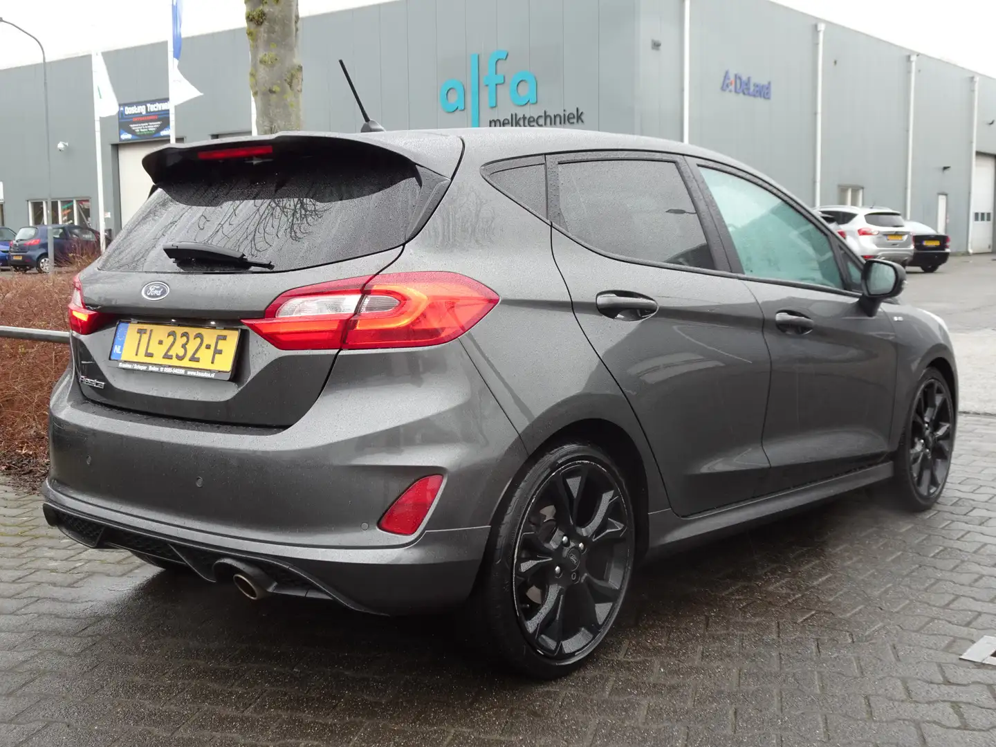 Ford Fiesta 1.0 EcoBoost ST-Line Grijs - 2