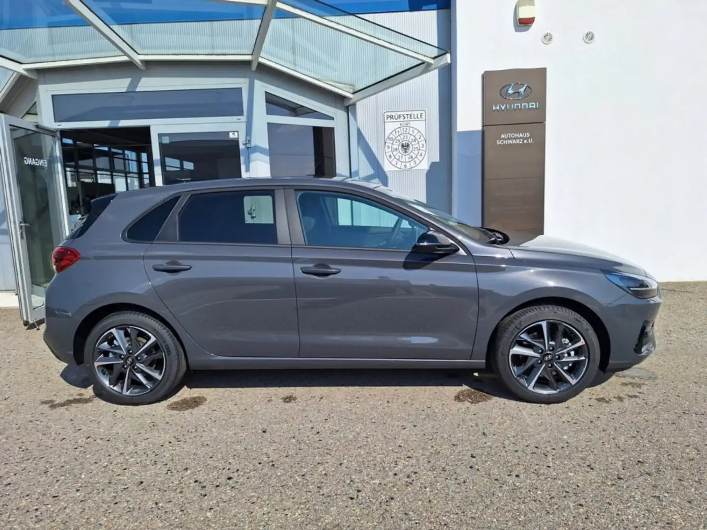 Hyundai i30 - PD GO Plus 1.5 DPI c5bu1 Grau - 2