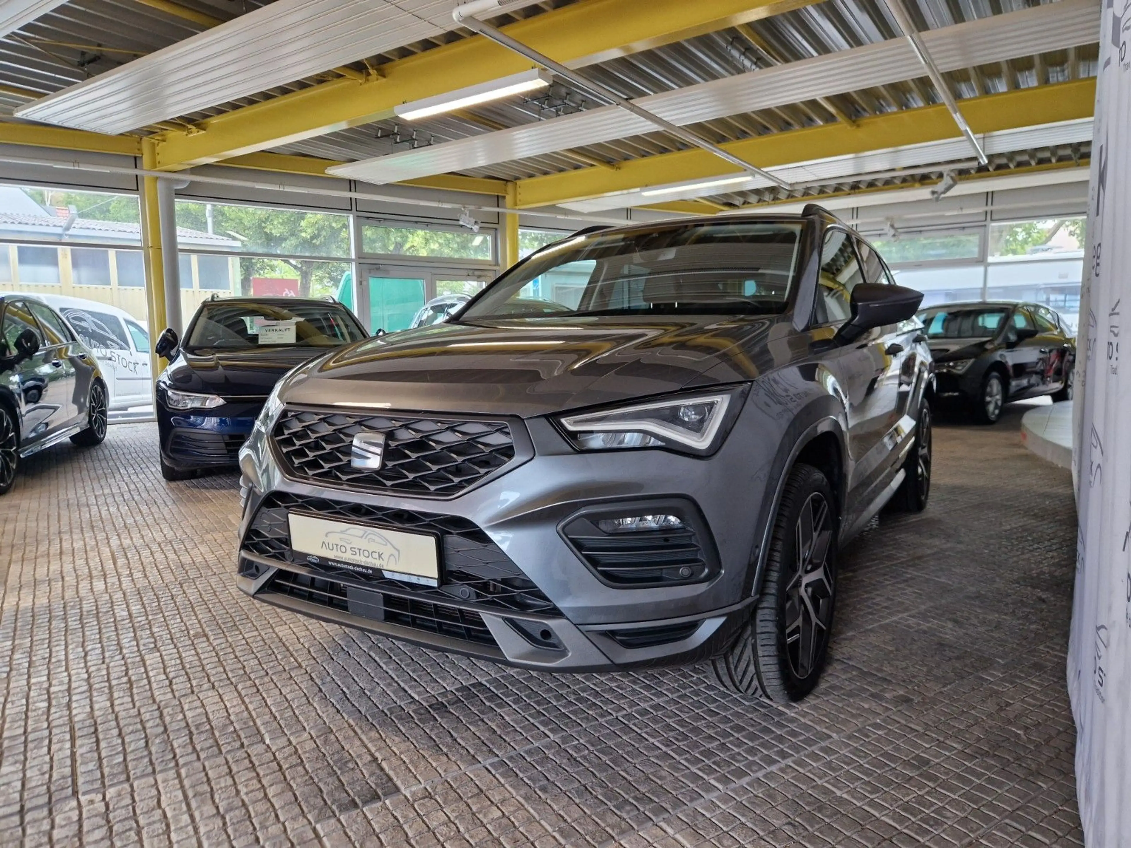 SEAT Ateca 2.0 TSI FR 4Drive Navi AHK SH ACC LED — photo 3