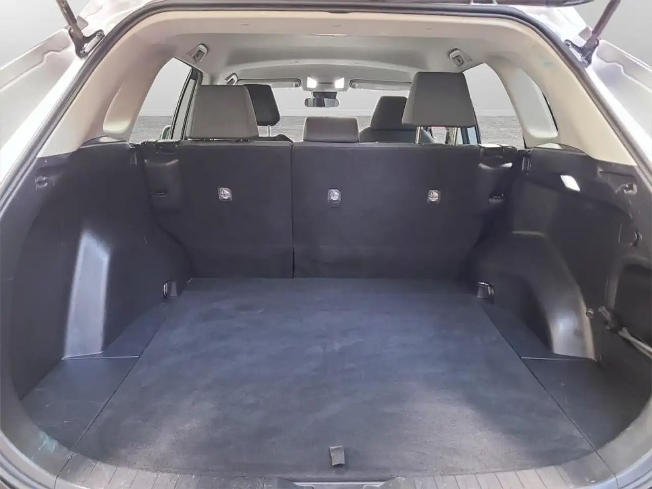 Toyota RAV 4 photo Toyota RAV 4